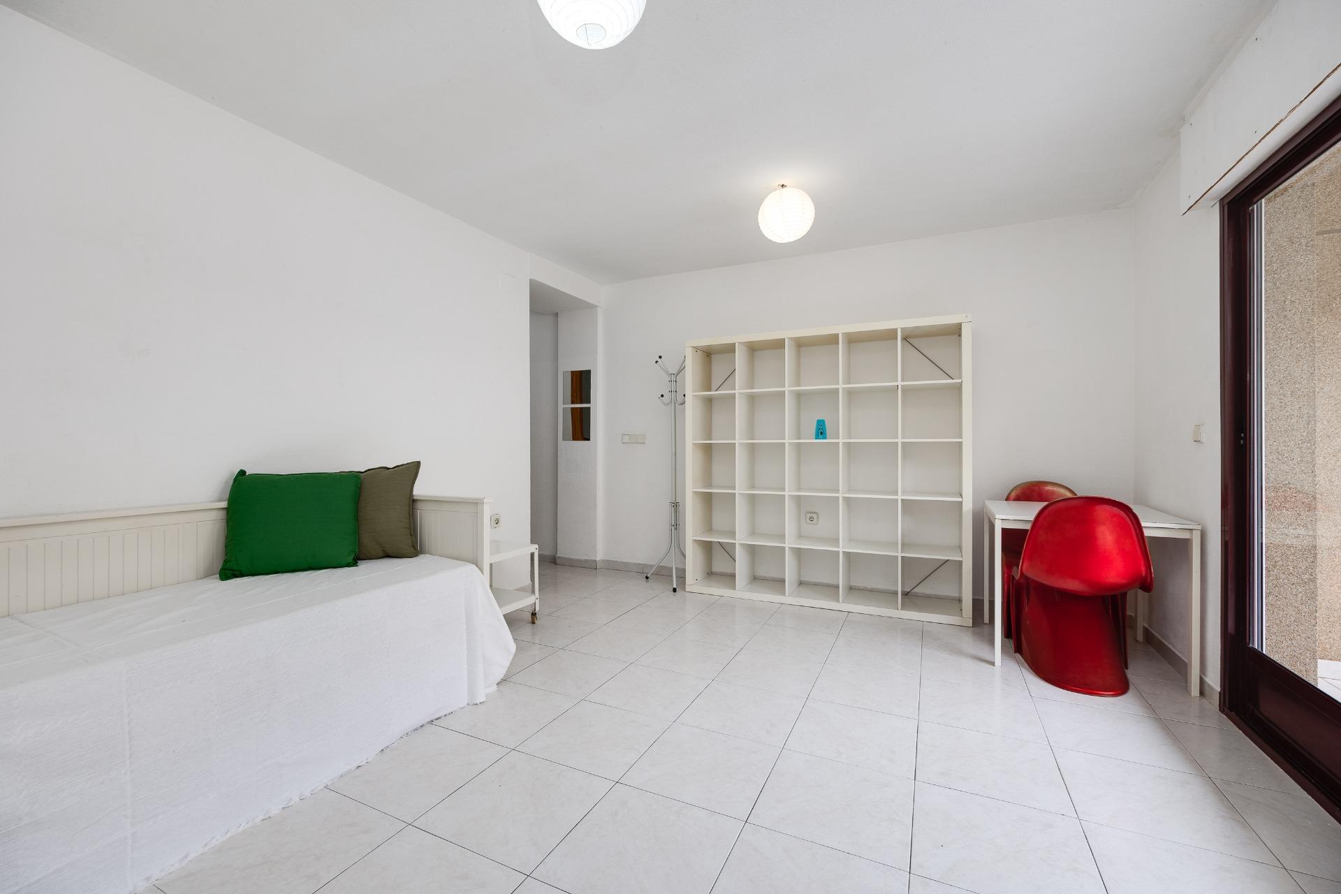 Living space viewed from opposite angle, studio in Habaneras, Torrevieja