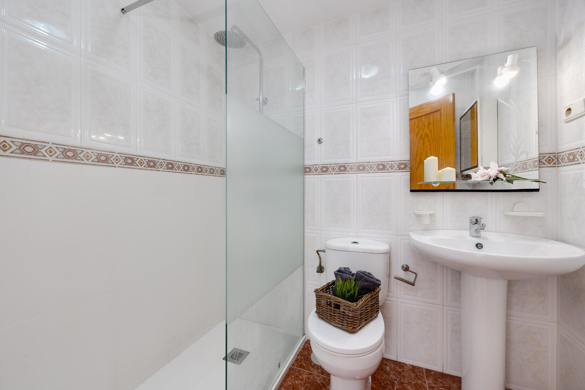 Built-in wardrobes in bedroom of Calas Blanca apartment, Torrevieja