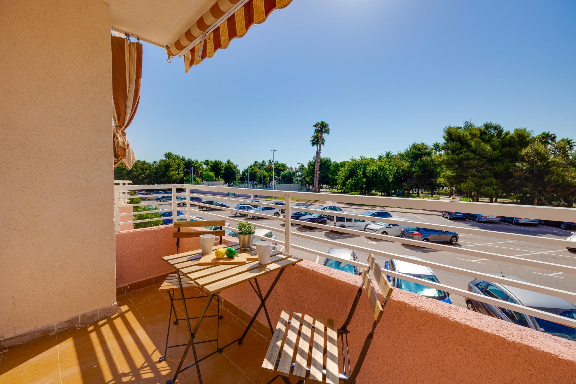 Living area with access to terrace in 2-bedroom apartment, Calas Blanca, Torrevieja