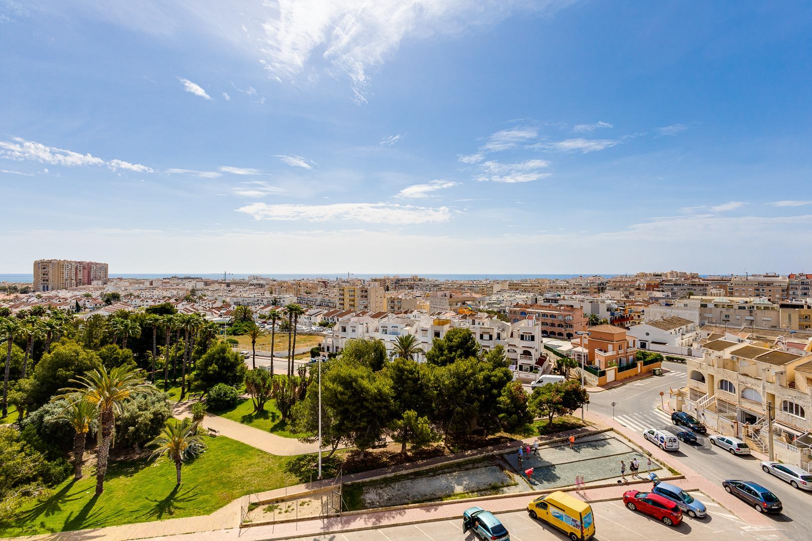 Living room with natural light, first-floor apartment, Calas Blanca, Torrevieja