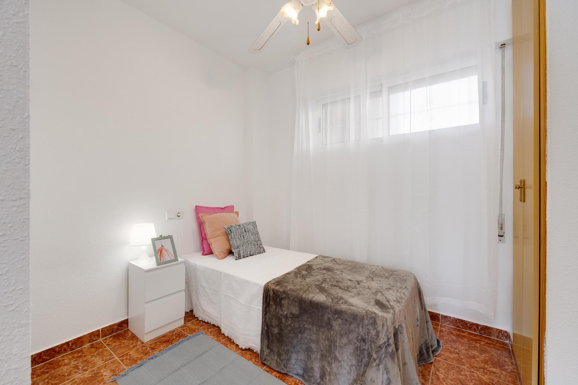 Main bedroom with built-in wardrobes in apartment, Calas Blanca, Torrevieja