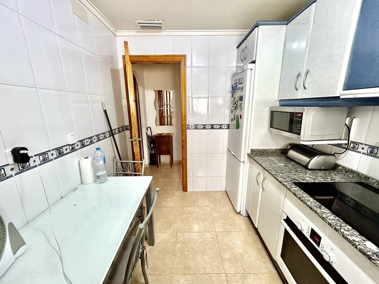Hallway and entrance area in ground-floor apartment, Torremendo, Orihuela