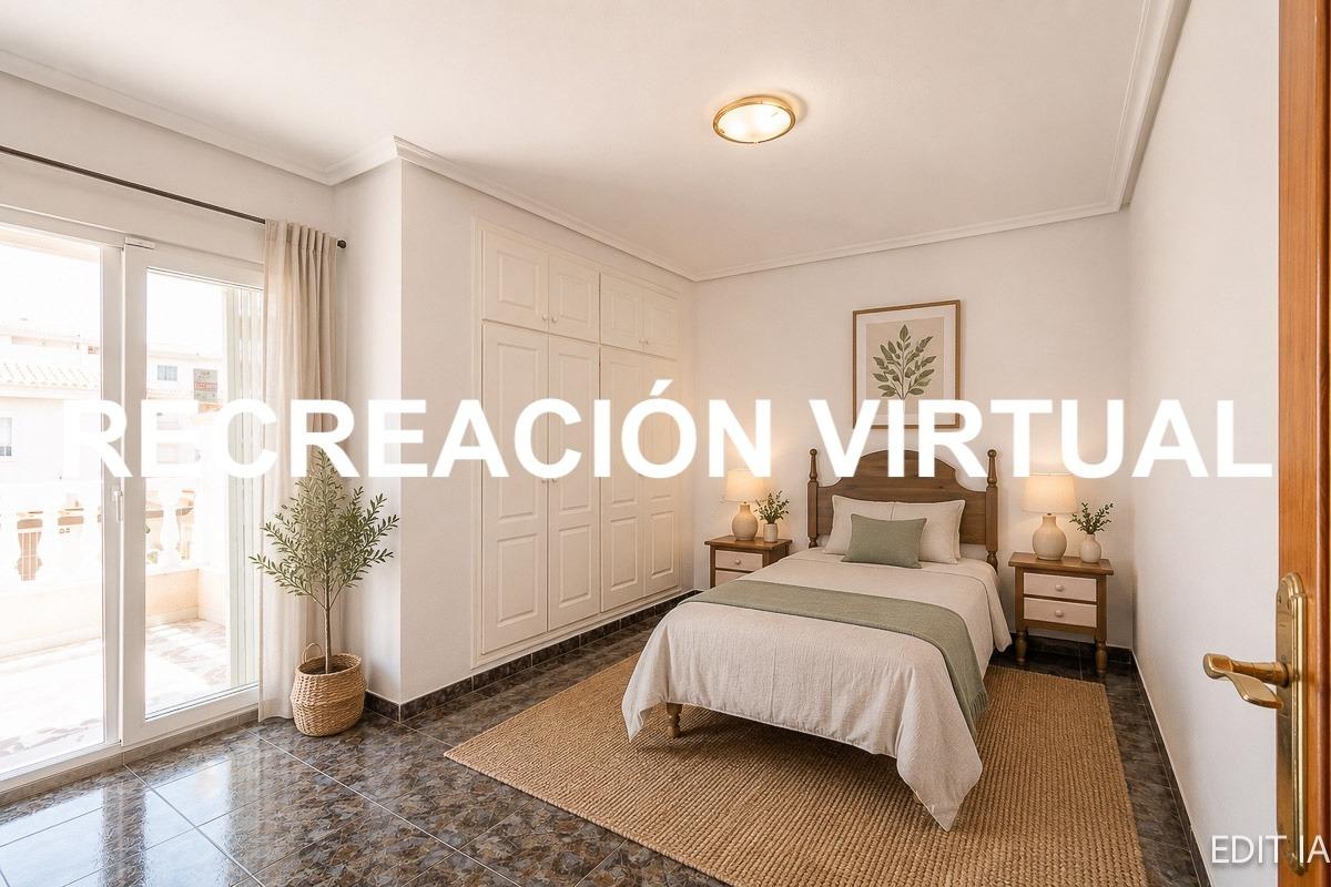 Upper-floor landing in 3-bedroom townhouse, Playa Flamenca, Orihuela Costa