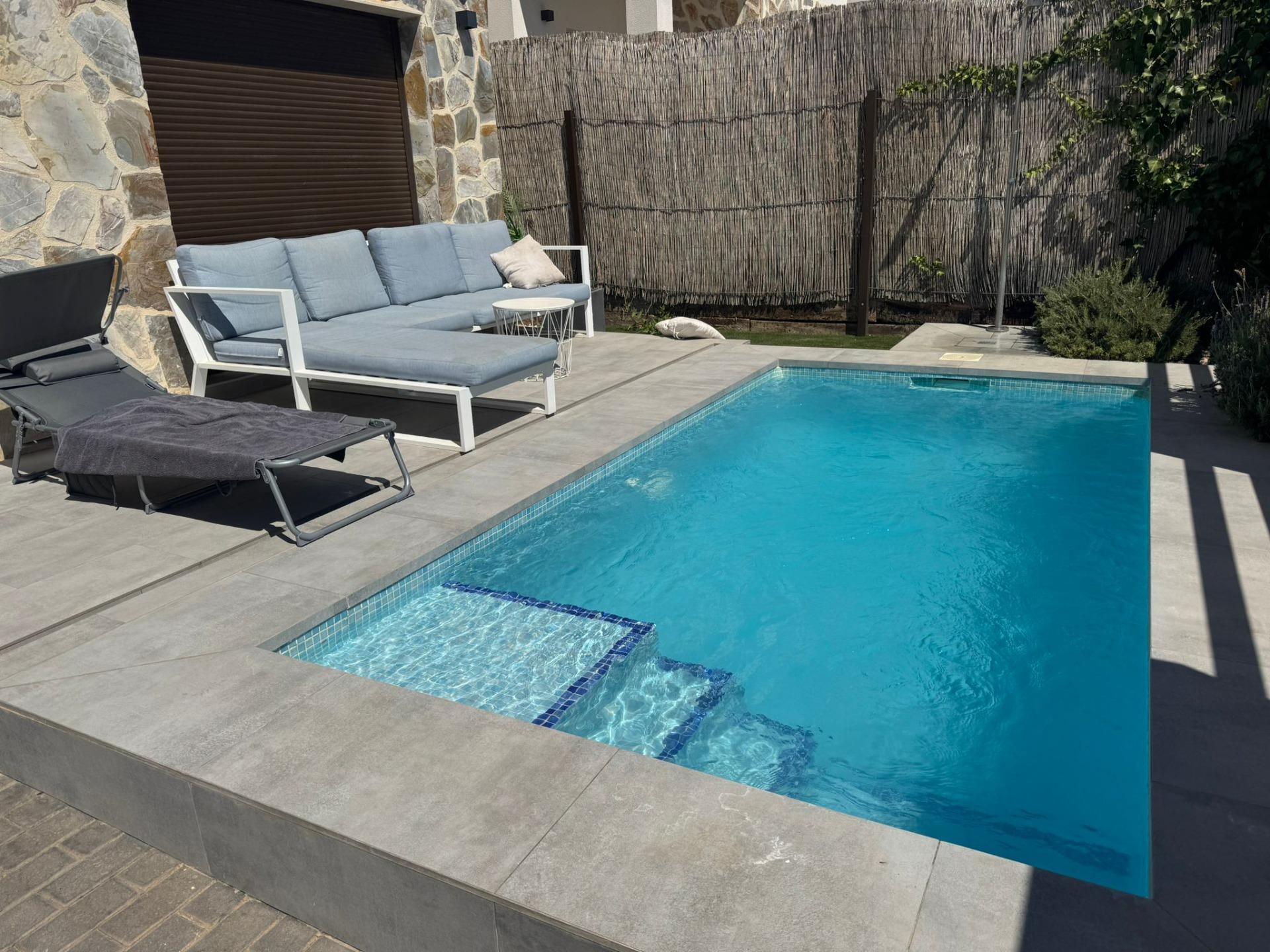 Front facade of single-storey villa on 600m2 plot in Rosaleda-Los Frutales, Torrevieja