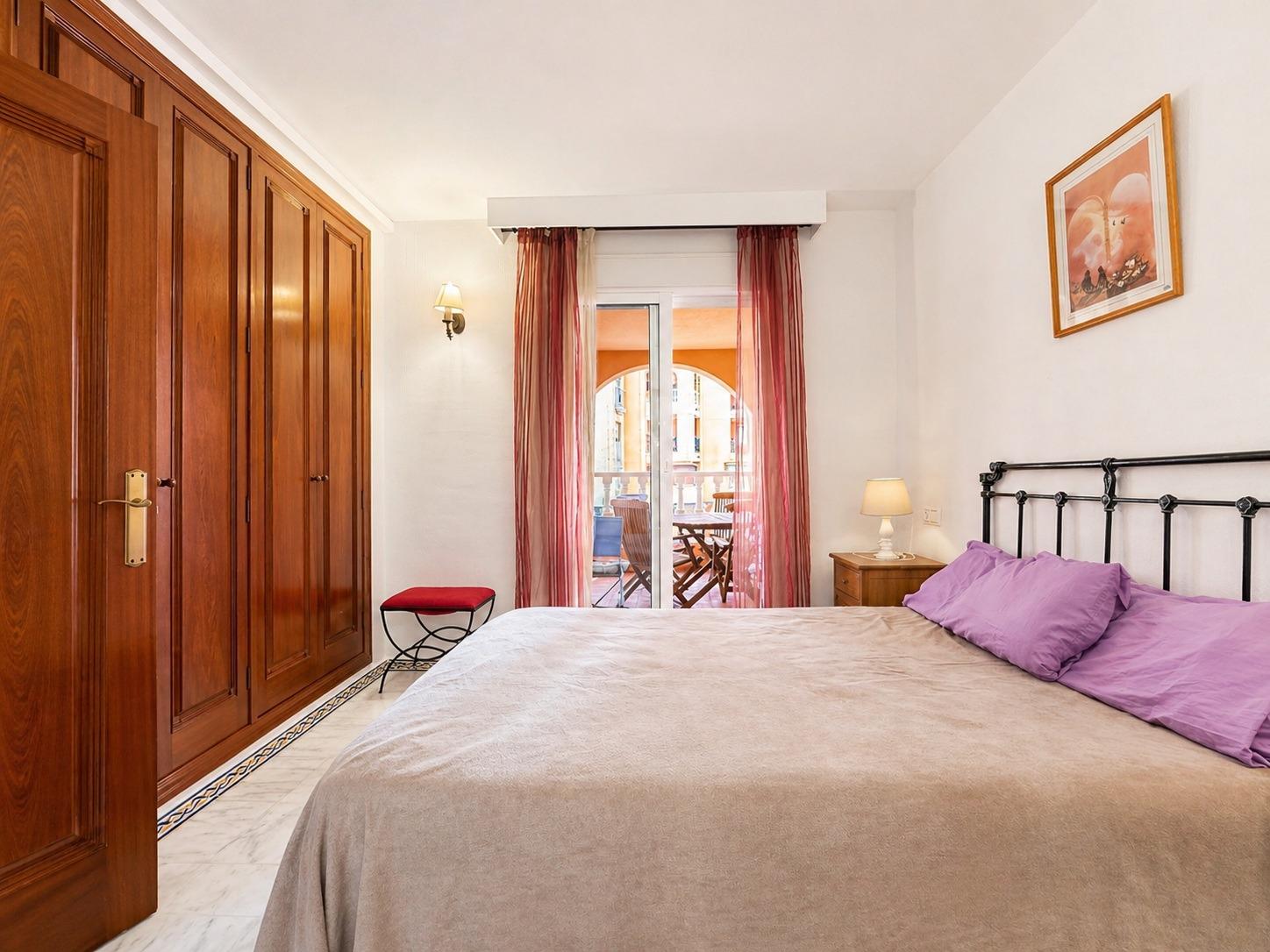 Master bedroom showing built-in wardrobes, Los Frutales, Torrevieja
