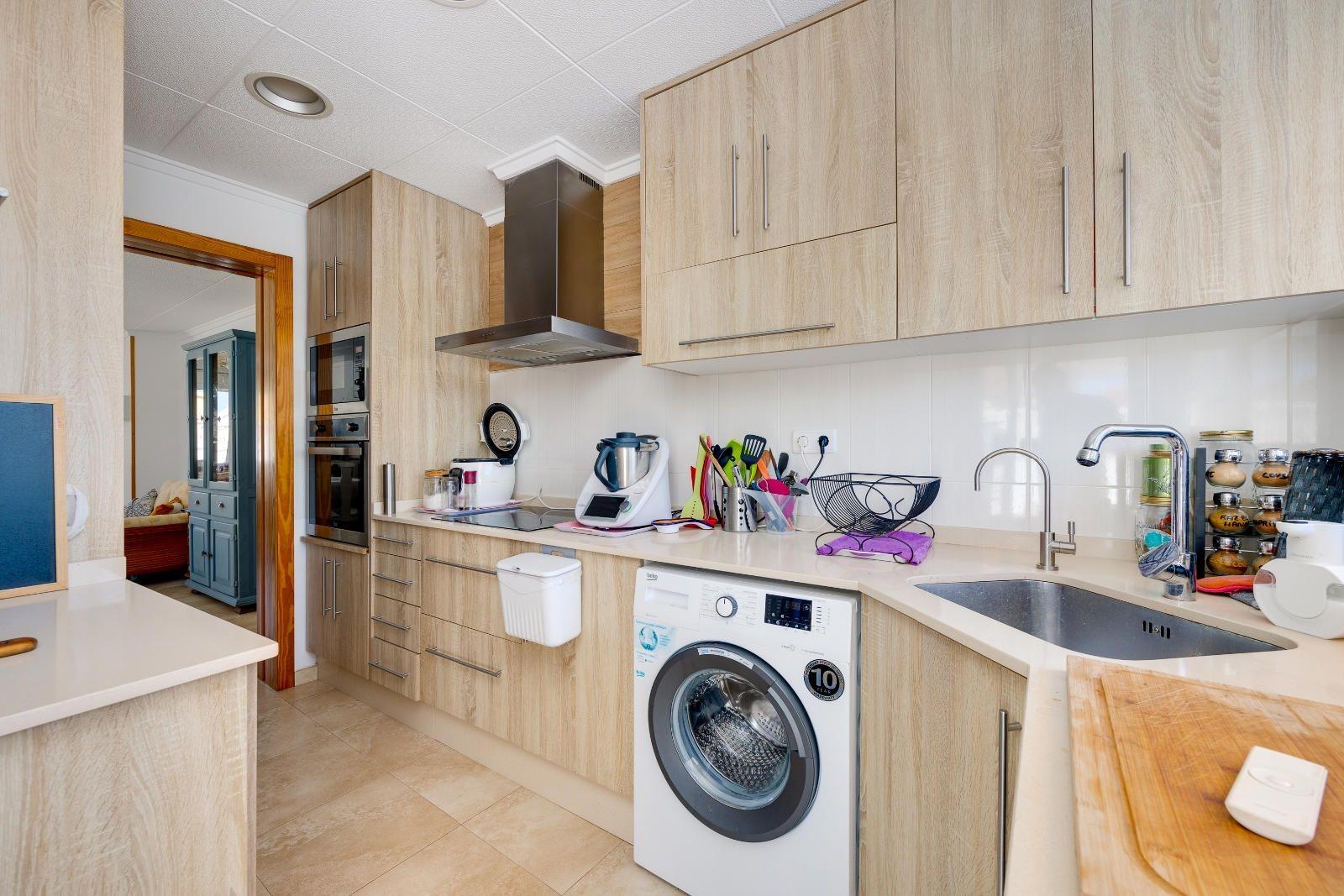 Separate apartment kitchen in La Marina villa, San Fulgencio