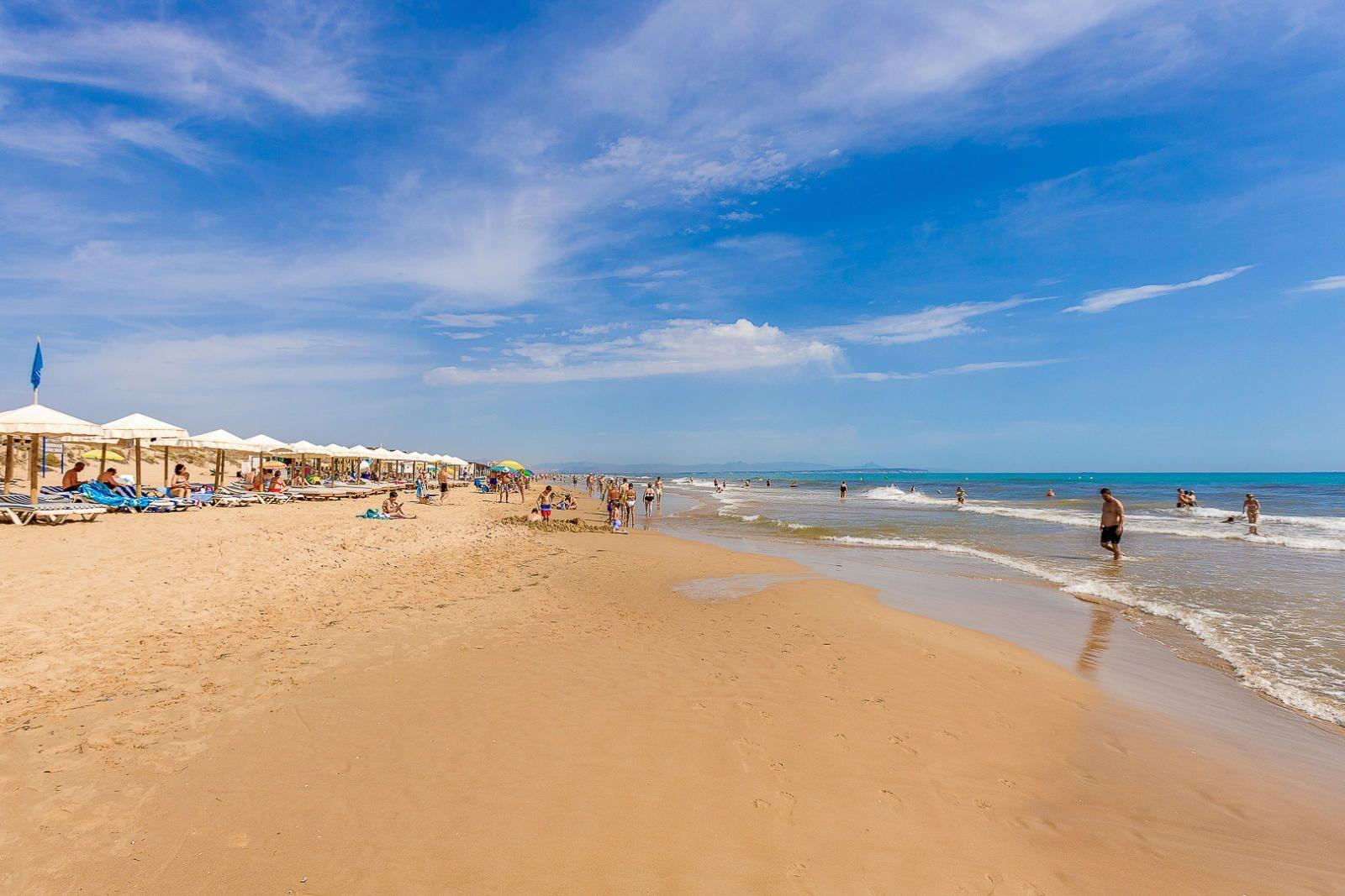 Full plot view showing villa, pool and parking, La Marina, San Fulgencio