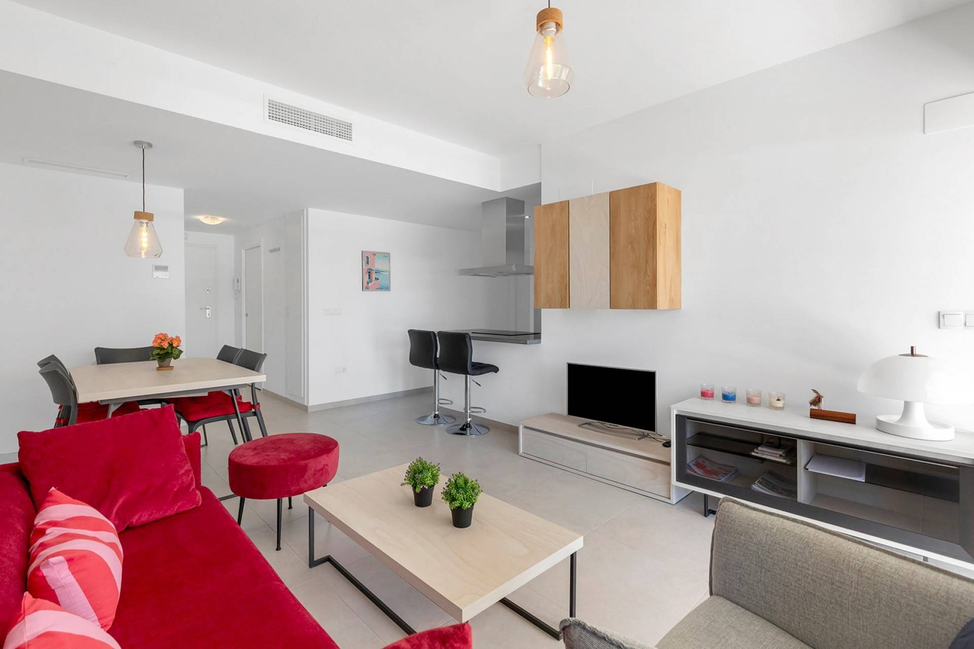 Second bathroom with fitted furniture, 2-bedroom apartment in Los Dolses