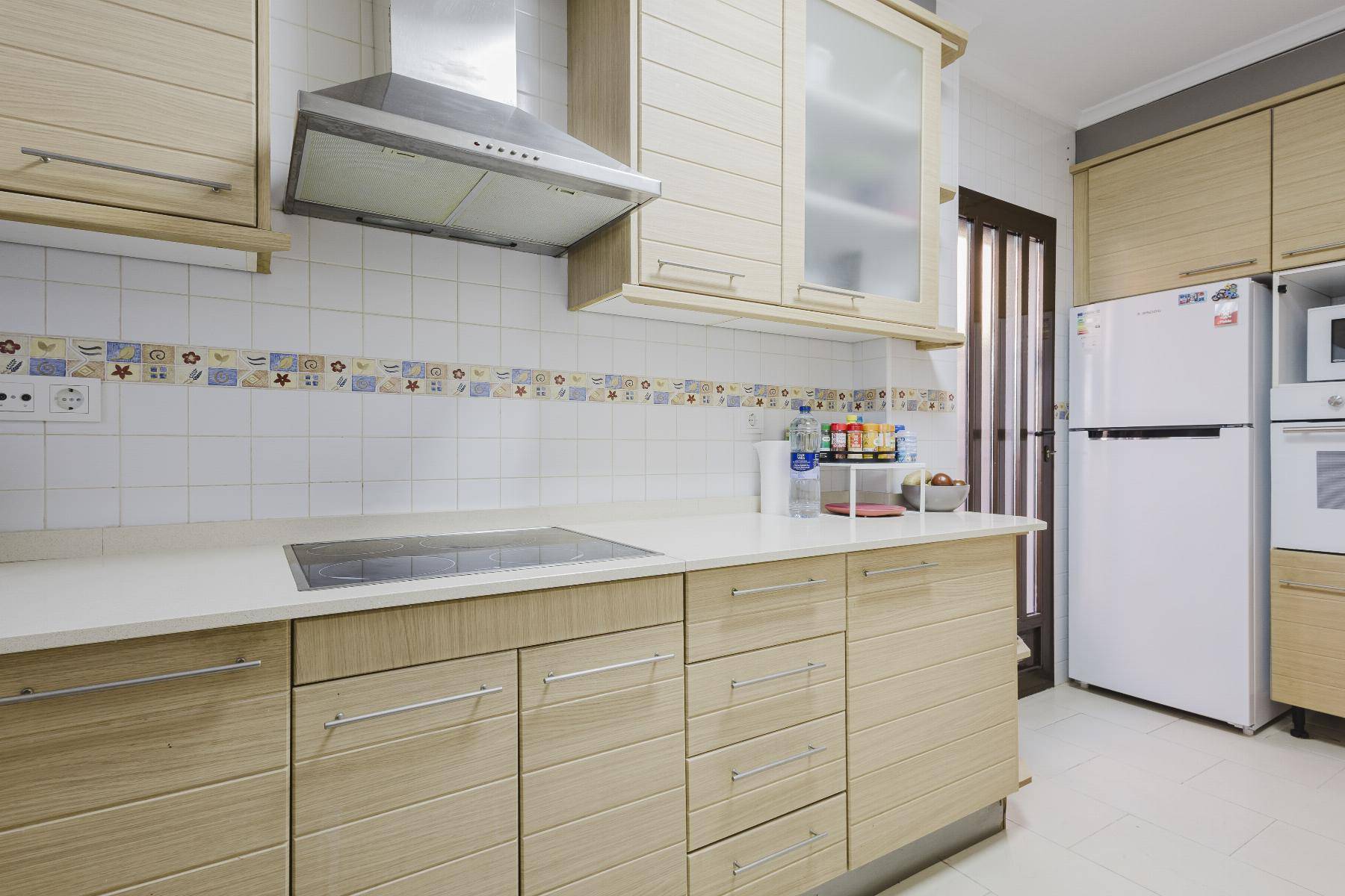 Side exterior of 2-bedroom detached villa, Aguas Nuevas, Torrevieja