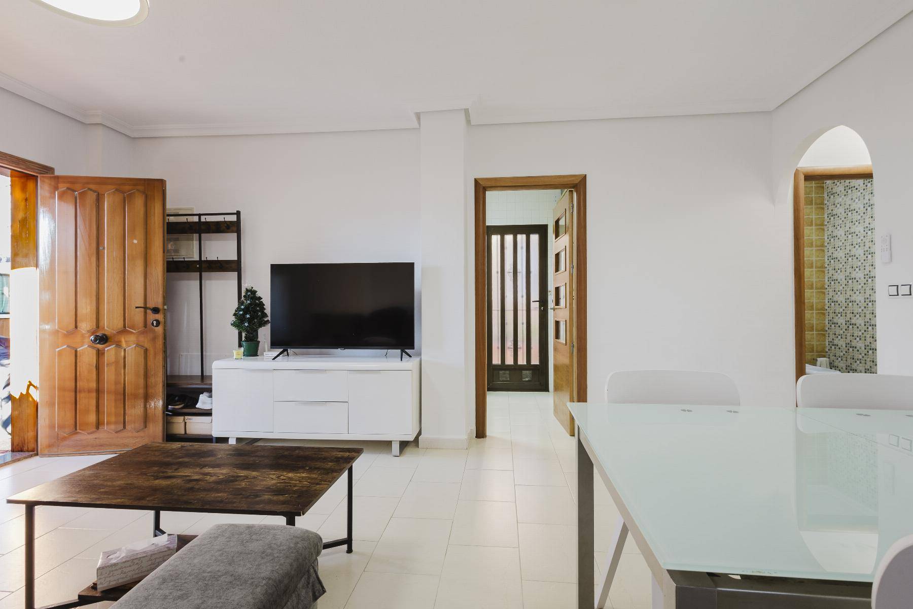 Bathroom with fittings in 2-bedroom villa, Aguas Nuevas, Torrevieja