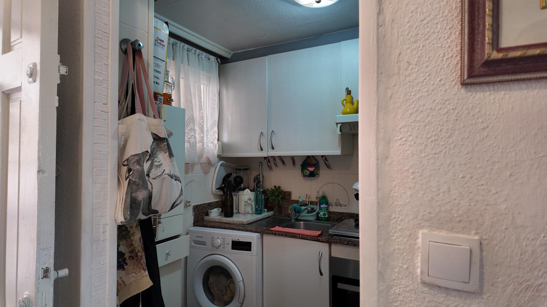 Bathroom with bath and fittings in 2-bedroom apartment, Punta Prima, Torrevieja