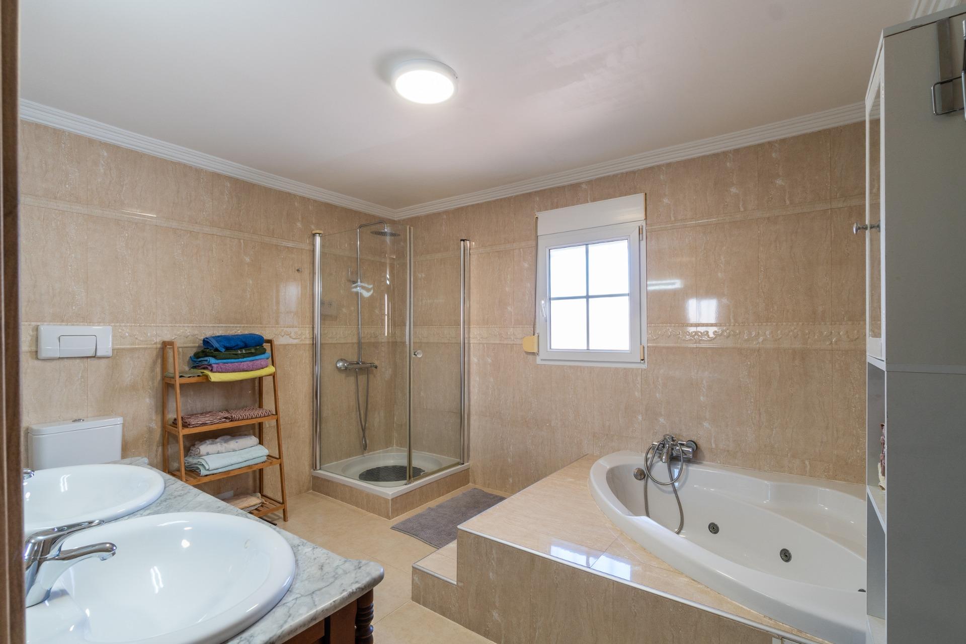 Ground-level exterior showing corner plot boundary, Torreta Florida villa