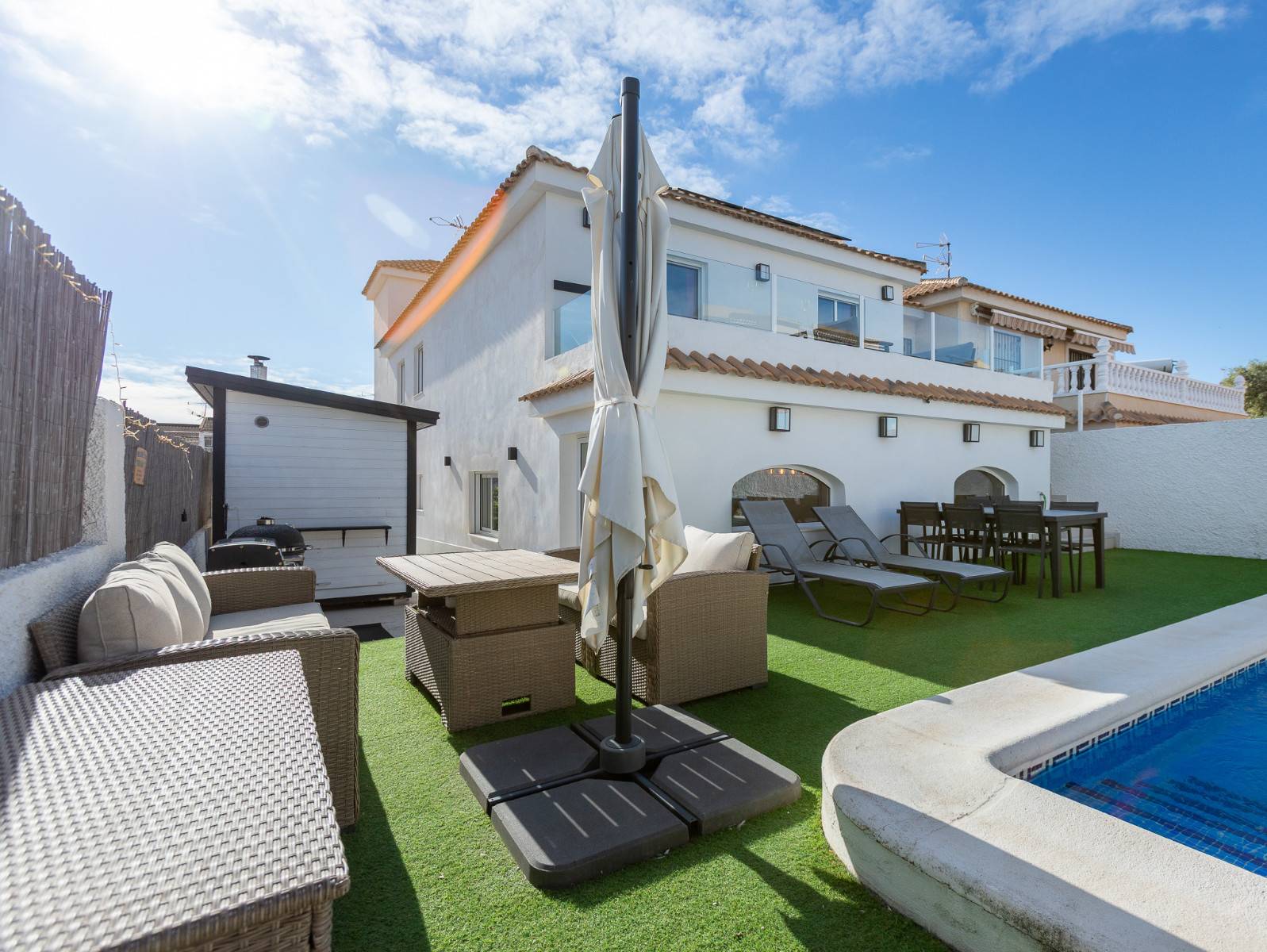 Interior of closed garage, 4-bedroom detached villa in La Siesta, Torrevieja