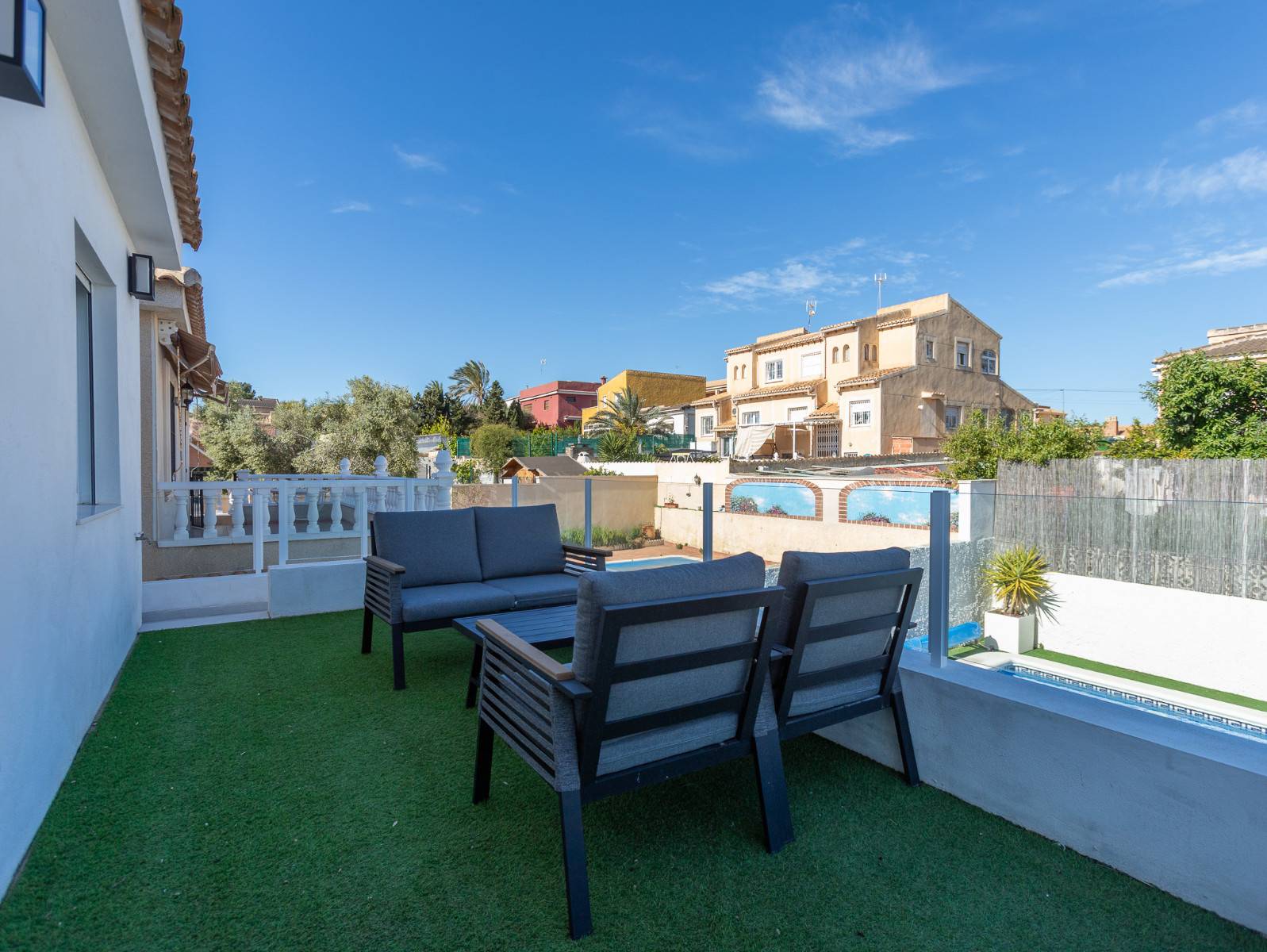 Open-plan kitchen and dining space, ground floor, La Siesta villa, Torrevieja