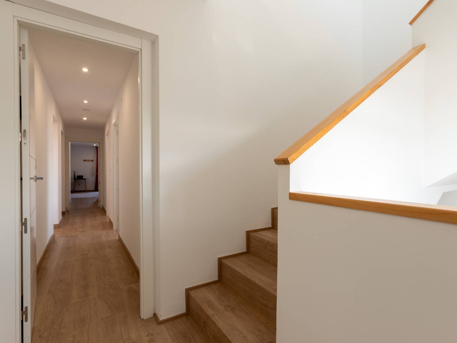 Ground-floor bedroom with walk-in wardrobe, 4-bedroom villa in La Siesta, Torrevieja