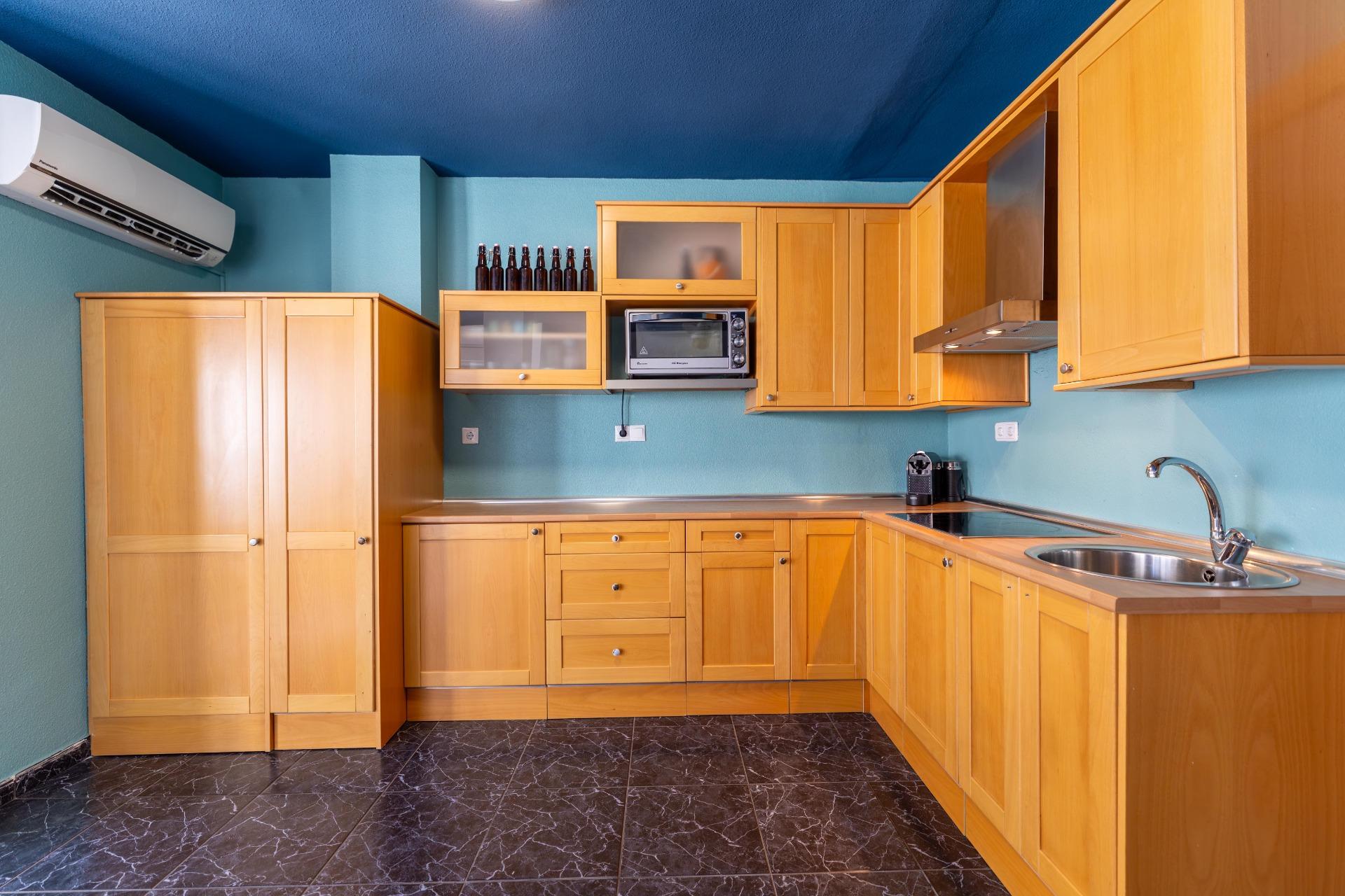 Built-in wardrobes in double bedroom, ground-floor apartment, El Acequión