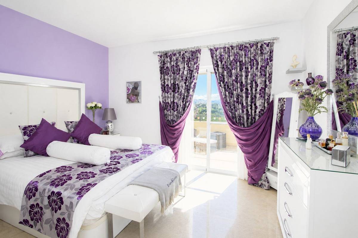 Golf course visible from south-facing terrace, corner penthouse, Elviria Hills, Marbella