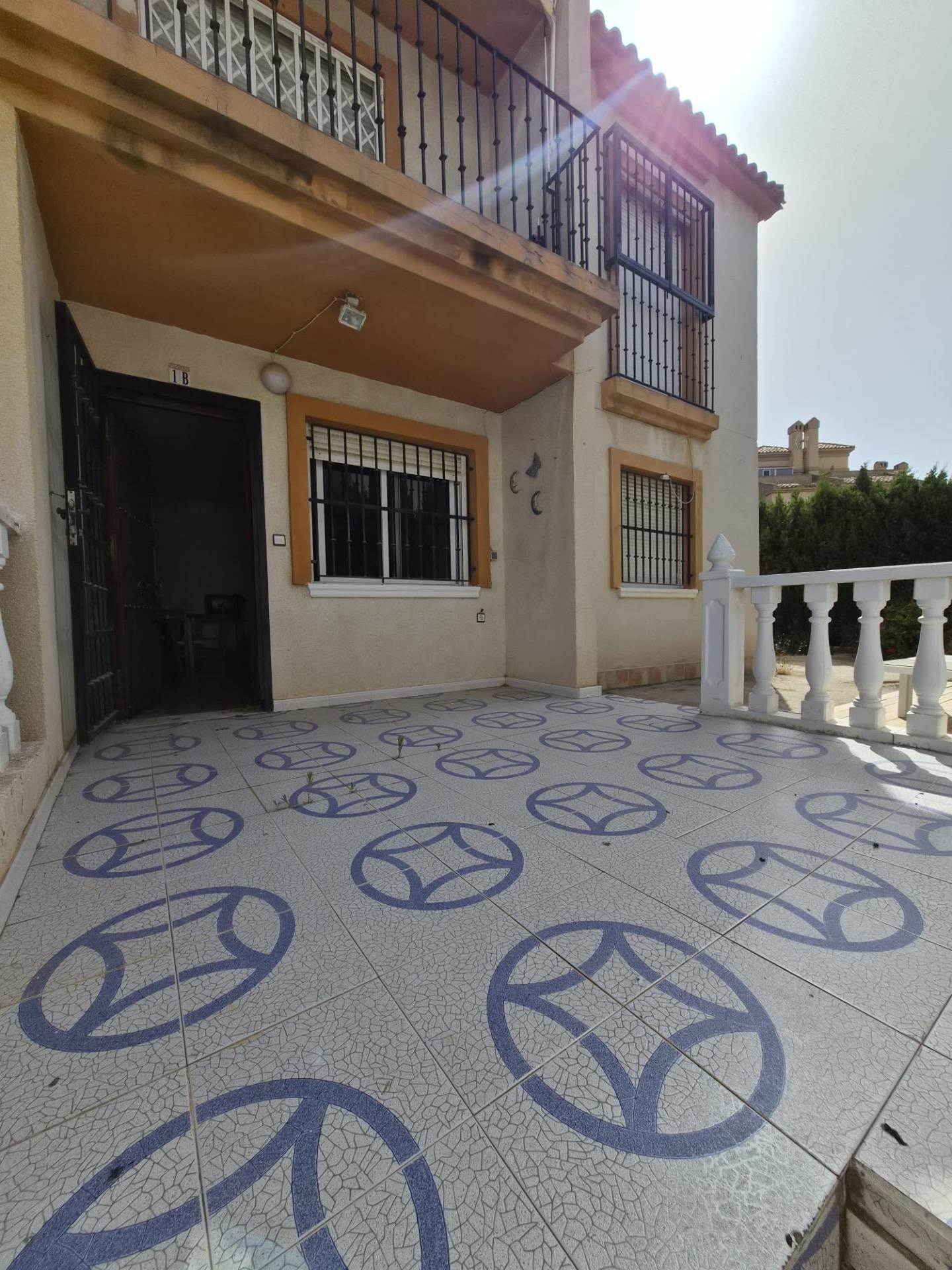 Living area in 1-bedroom ground-floor bungalow, Torreblanca, Torrevieja