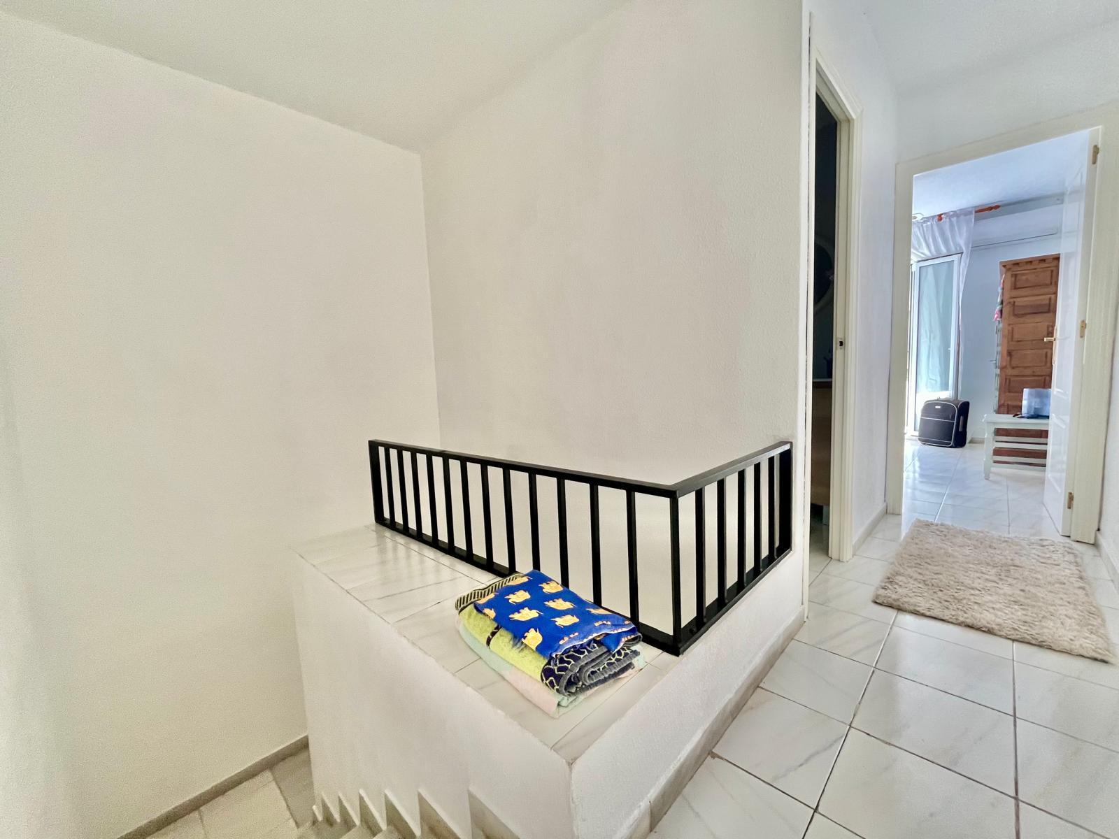 Renovated bathroom fittings in 2-bedroom penthouse, Playa de los Locos, Torrevieja