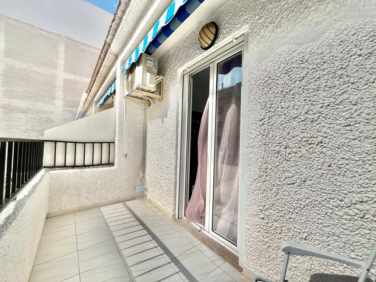 Terrace outdoor space in duplex penthouse, Playa de los Locos, Torrevieja