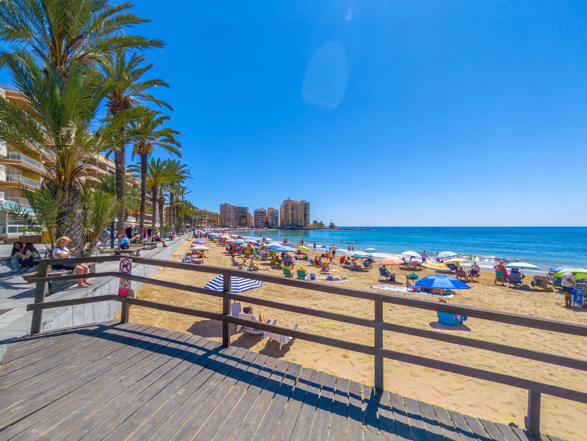 Exterior of residential building housing duplex penthouse, Playa de los Locos