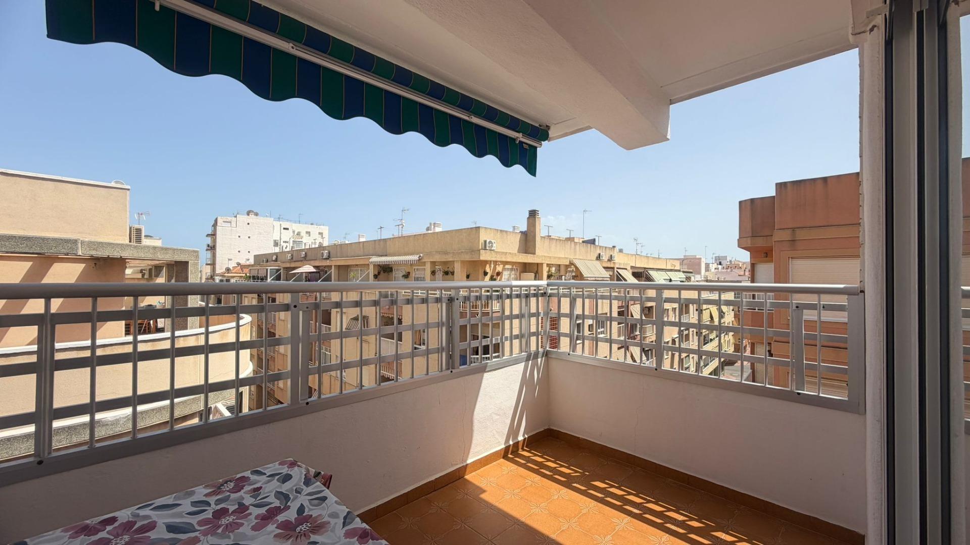 Kitchen ceiling and overhead lighting in penthouse, Playa de los Locos, Torrevieja