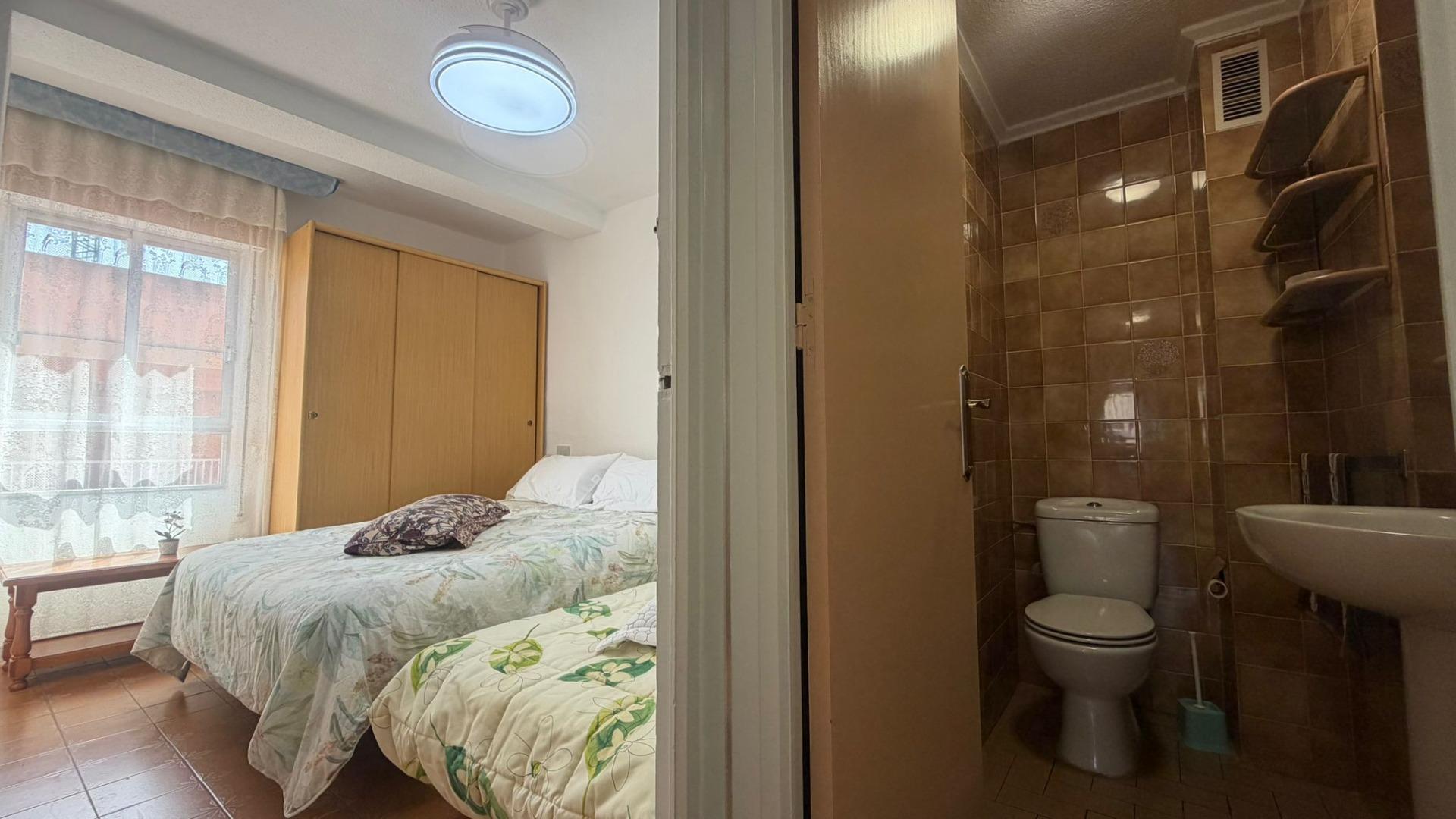 Third bedroom in 3-bedroom penthouse, Playa de los Locos, Torrevieja