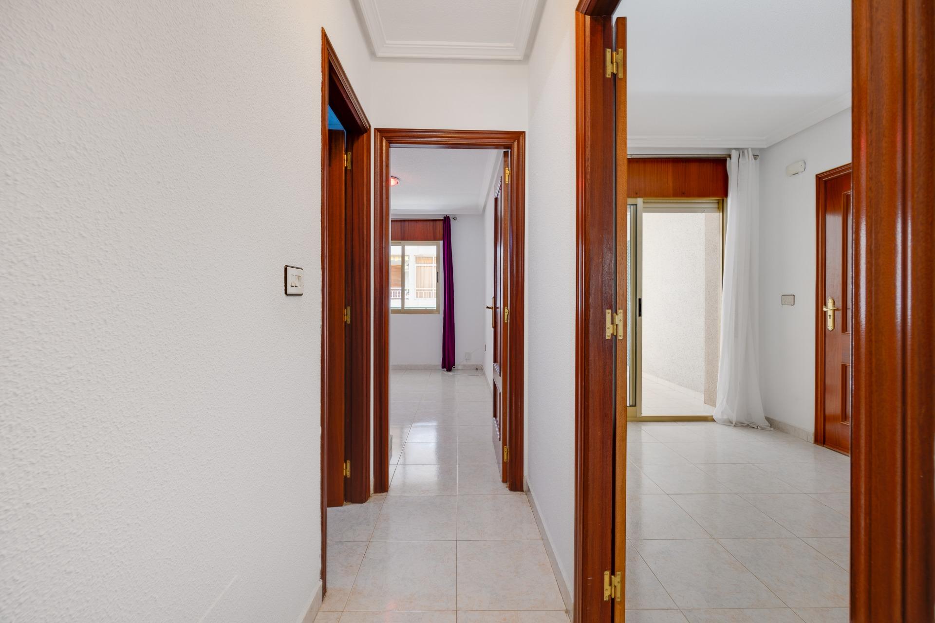 Private patio in 2-bedroom apartment, Acequion, Torrevieja