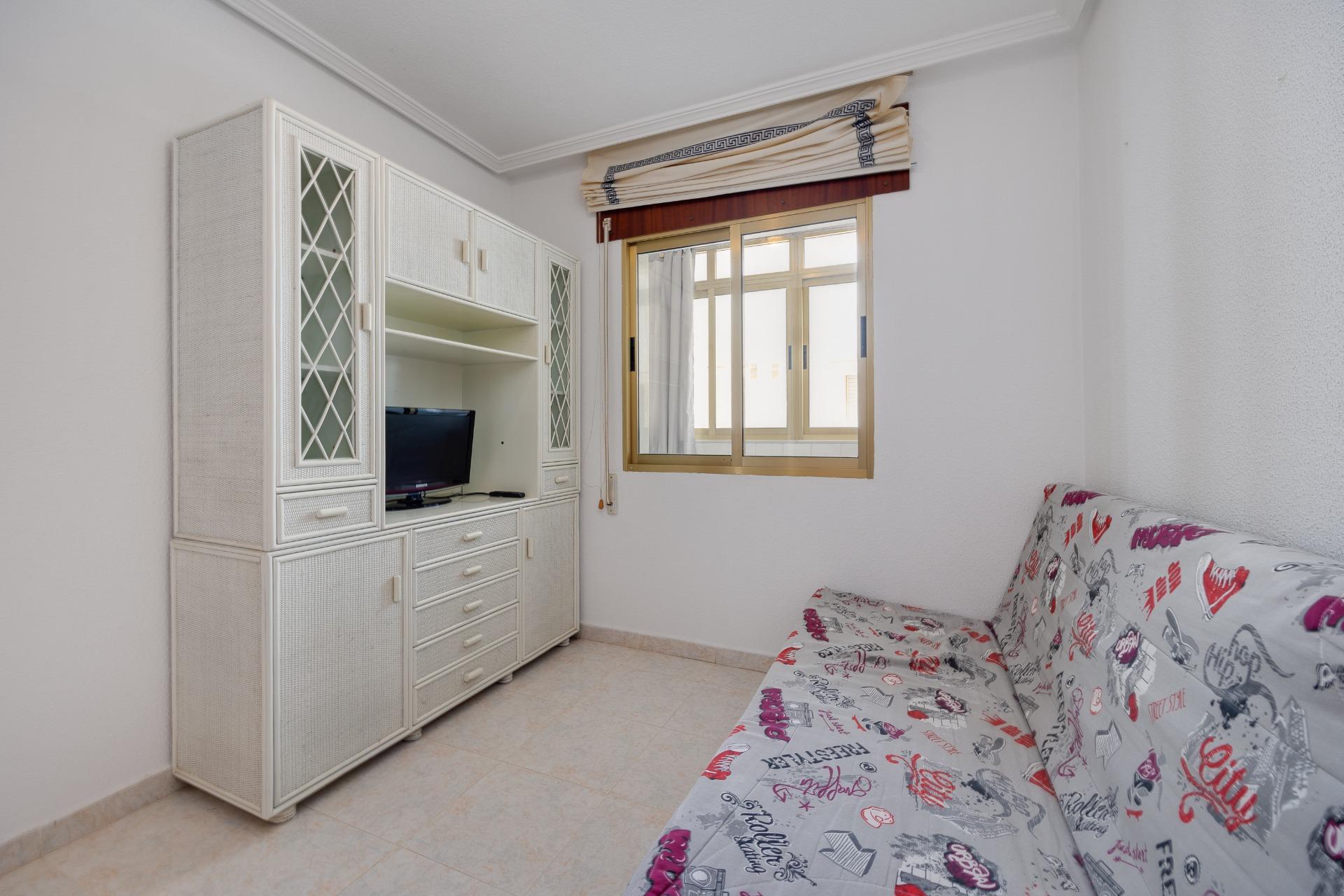 Entrance area of first-floor apartment, Acequion, Torrevieja