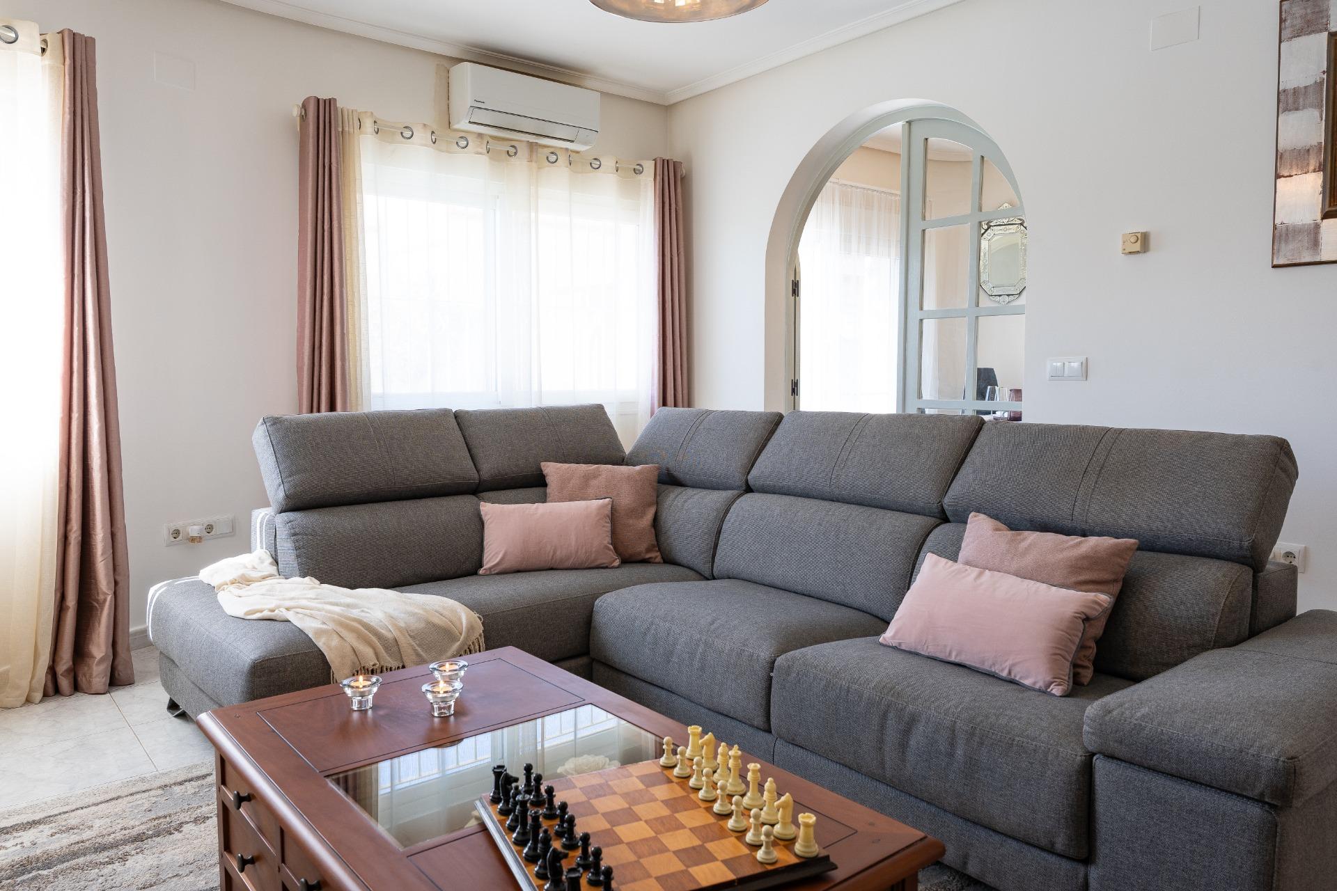 Built-in wardrobes in master bedroom, Playa Flamenca villa