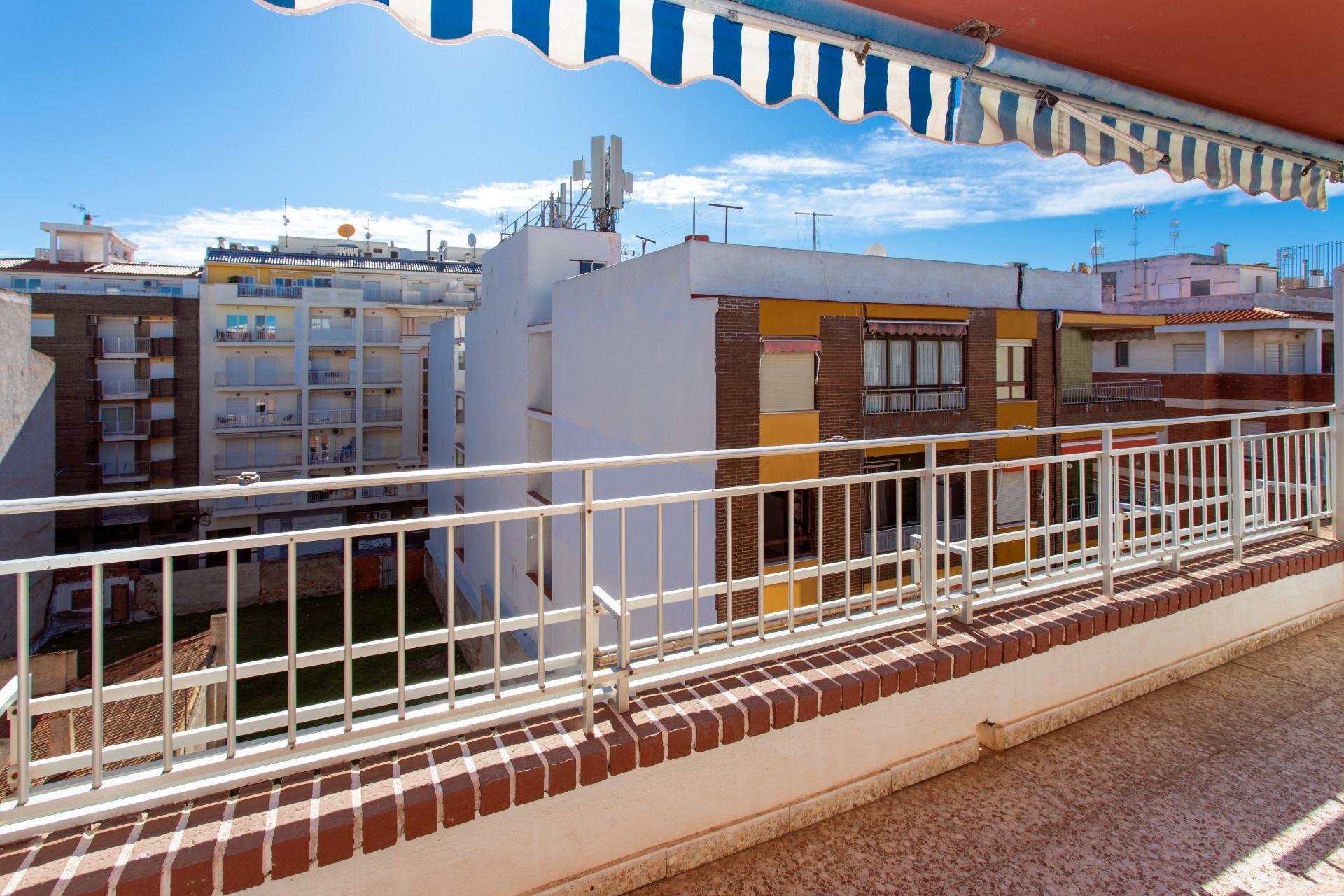 South-facing balcony with views from 4th-floor penthouse, Playa del Cura, Torrevieja