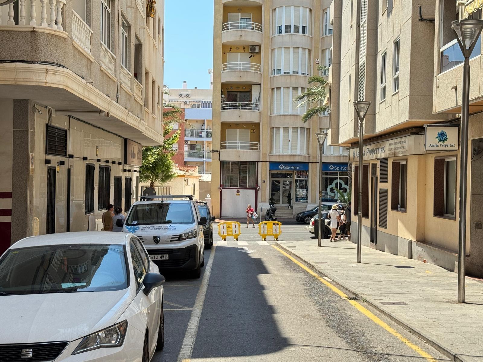 Renovated interior wall and floor finish detail, 2-bedroom apartment, Playa del Cura
