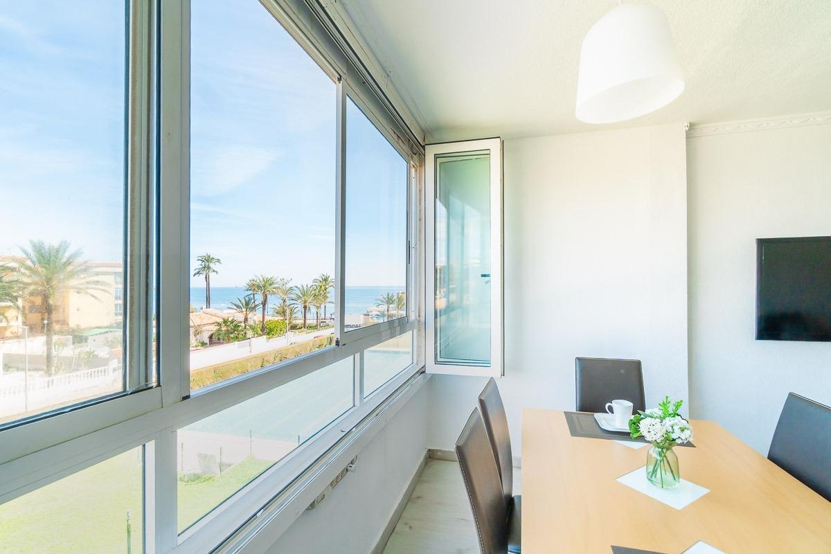Building entrance and lift access, Rocío del Mar apartment complex