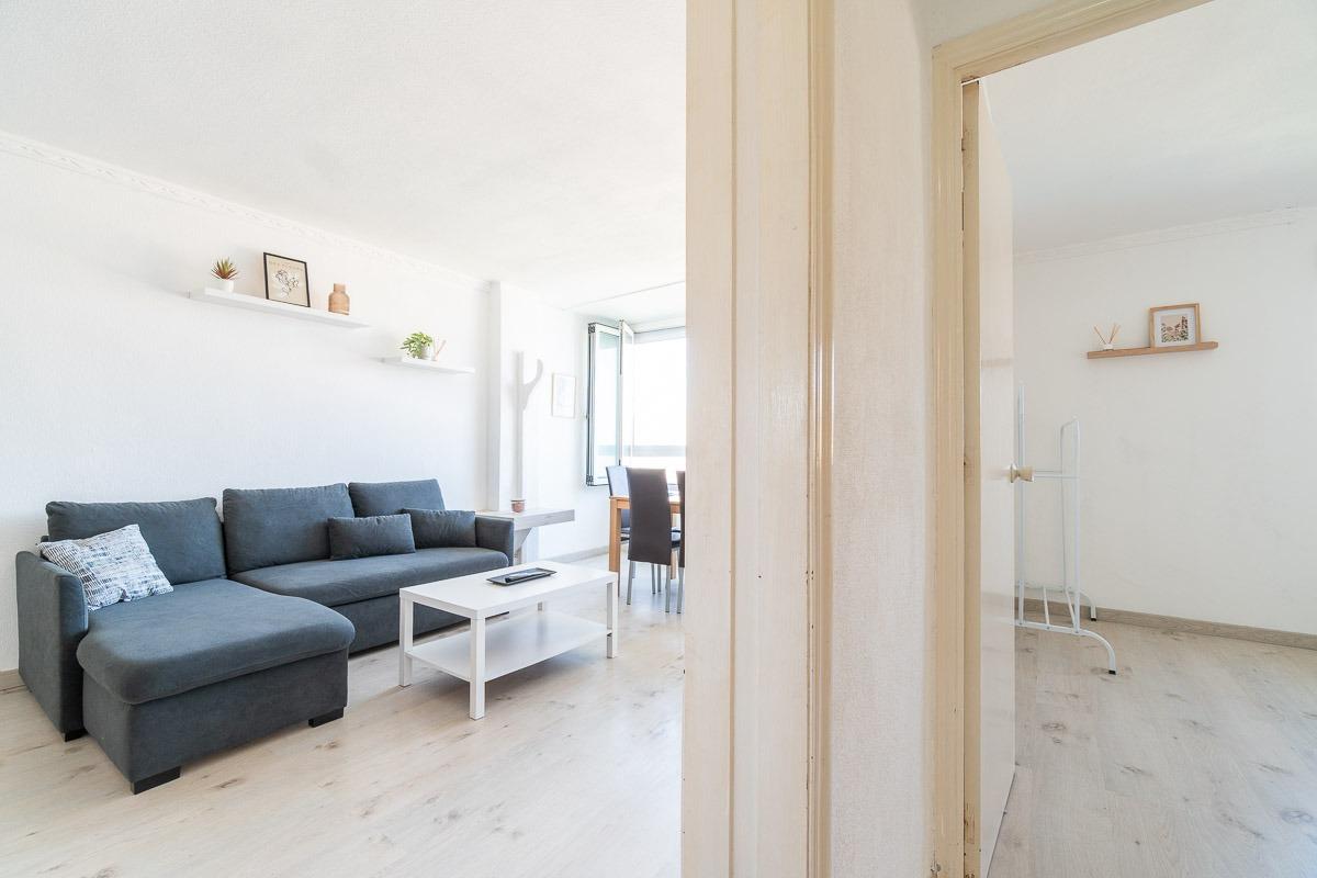 Kitchen worktop and appliances detail, 2-bedroom apartment in Rocío del Mar