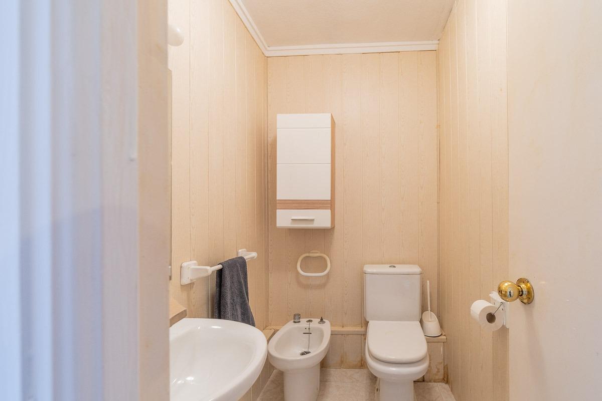 Independent kitchen with fitted units, 2-bedroom apartment in Rocío del Mar