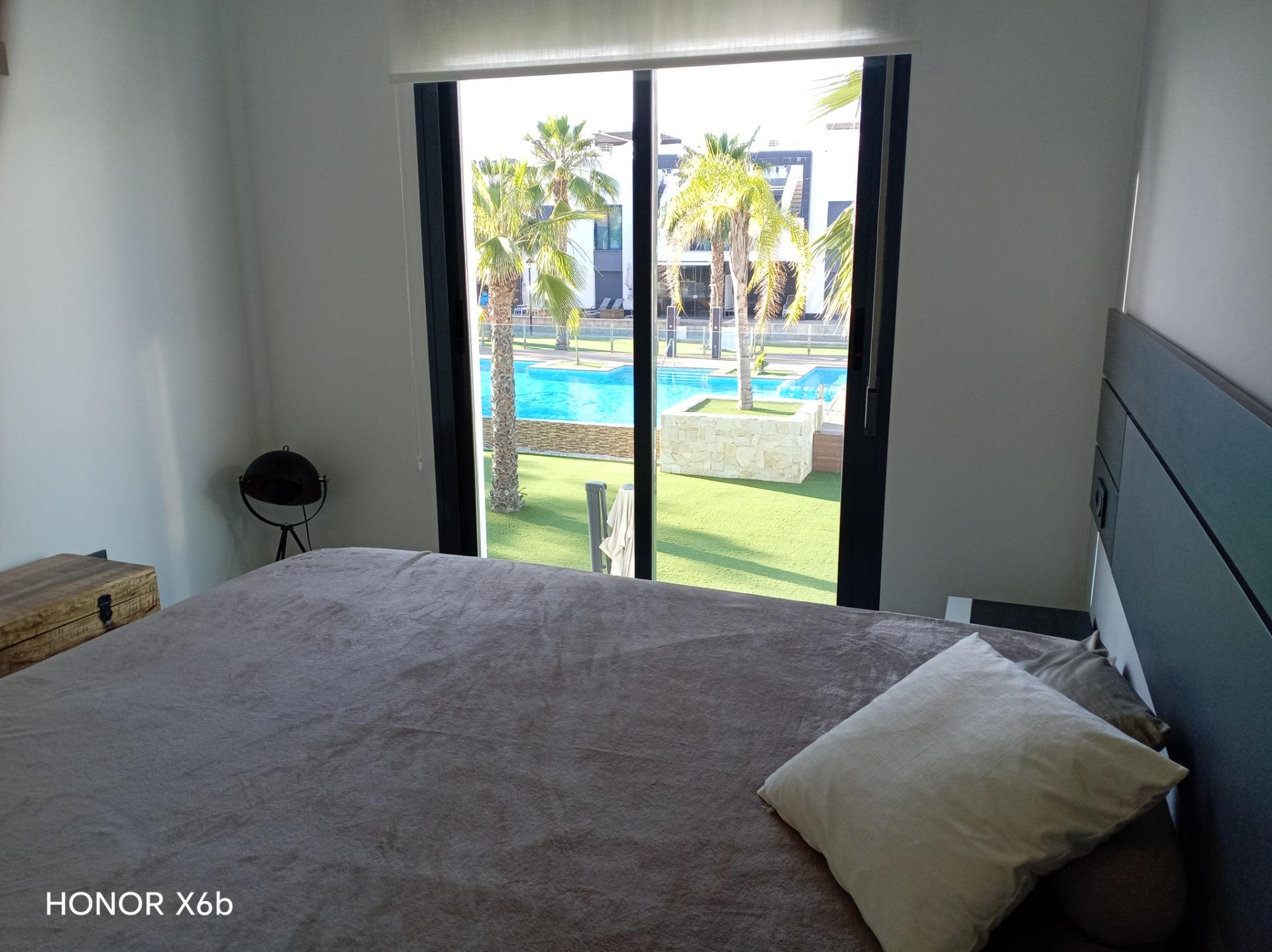 Terrace of 2-bedroom bungalow, El Raso, Guardamar Del Segura