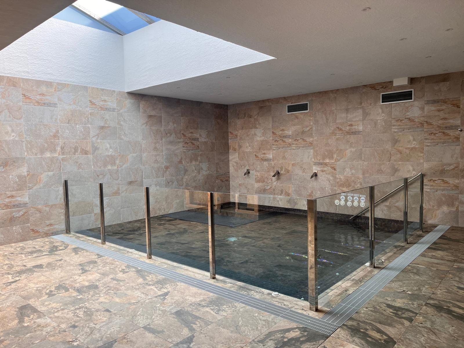 Private rooftop solarium in 2-bedroom bungalow, El Raso, Guardamar Del Segura