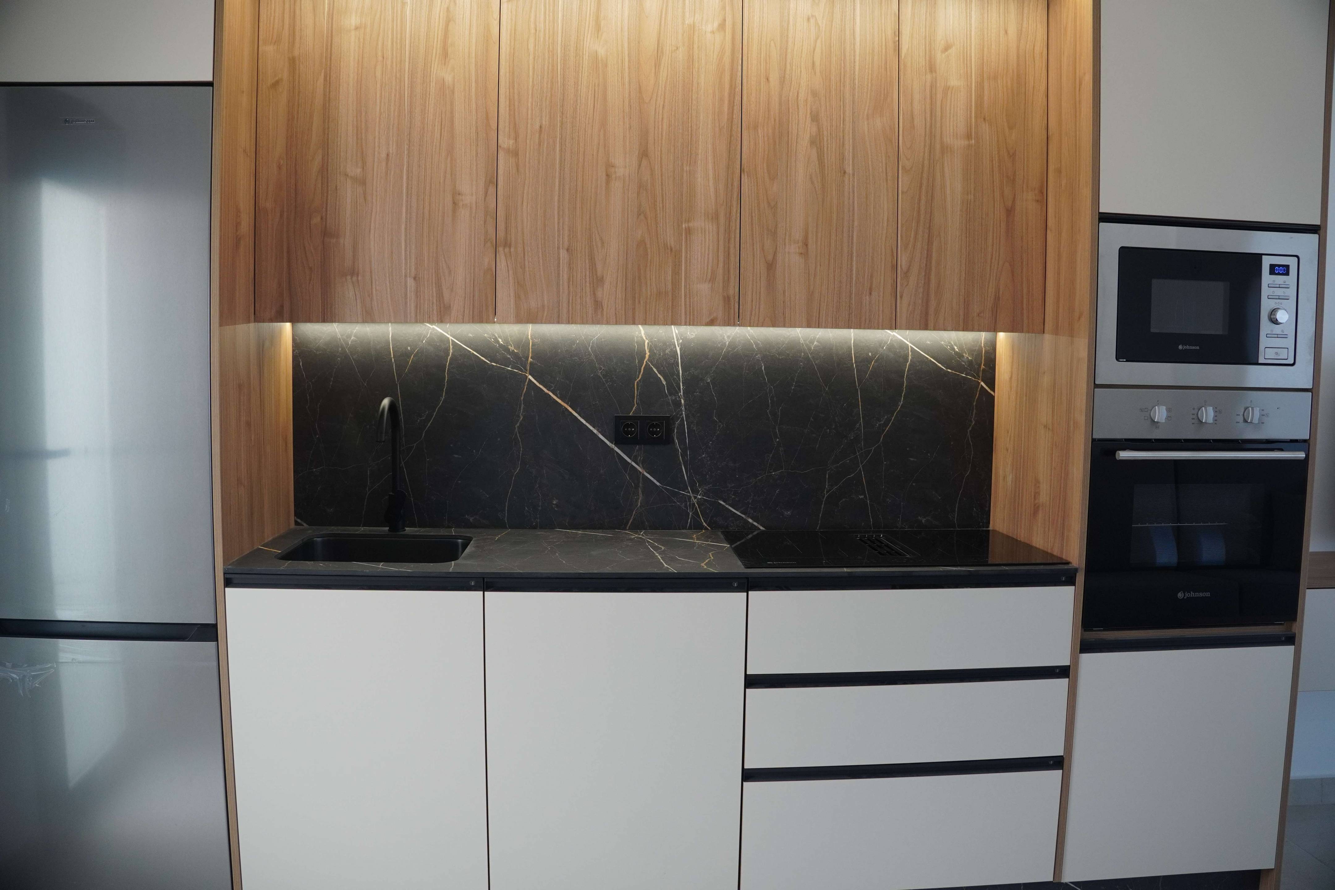 Bathroom vanity unit with basin and mirror, new-build apartment, La Torre de la Horadada
