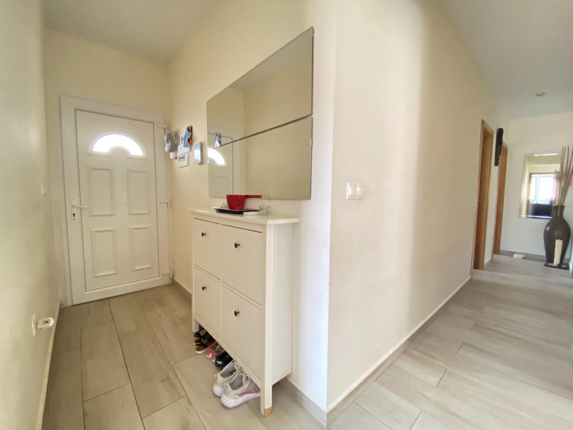 Built-in wardrobes in bedroom, 3-bedroom villa, Torreta Florida