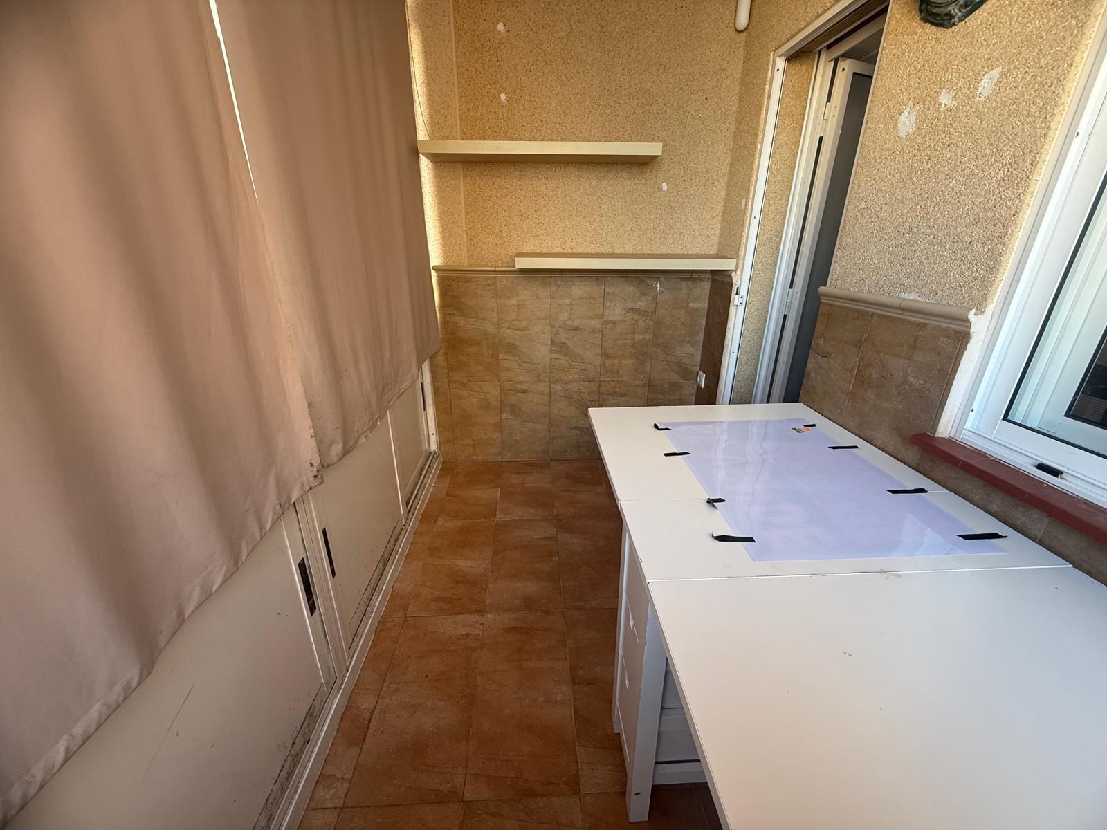 Double bedroom with window in 1-bedroom townhouse, Torreblanca, Torrevieja