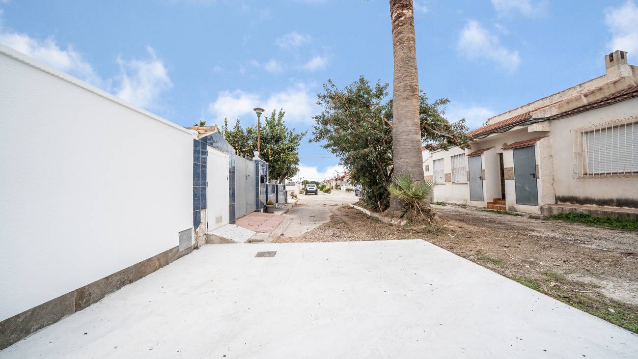 Two parking spaces beside bungalow in Centro, Torrevieja