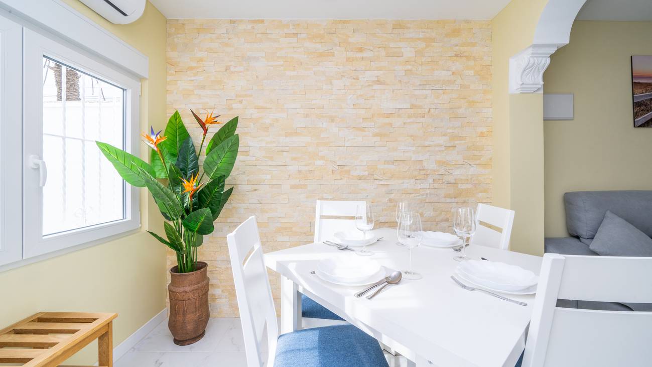 Third bedroom interior in 3-bedroom bungalow, Centro, Torrevieja
