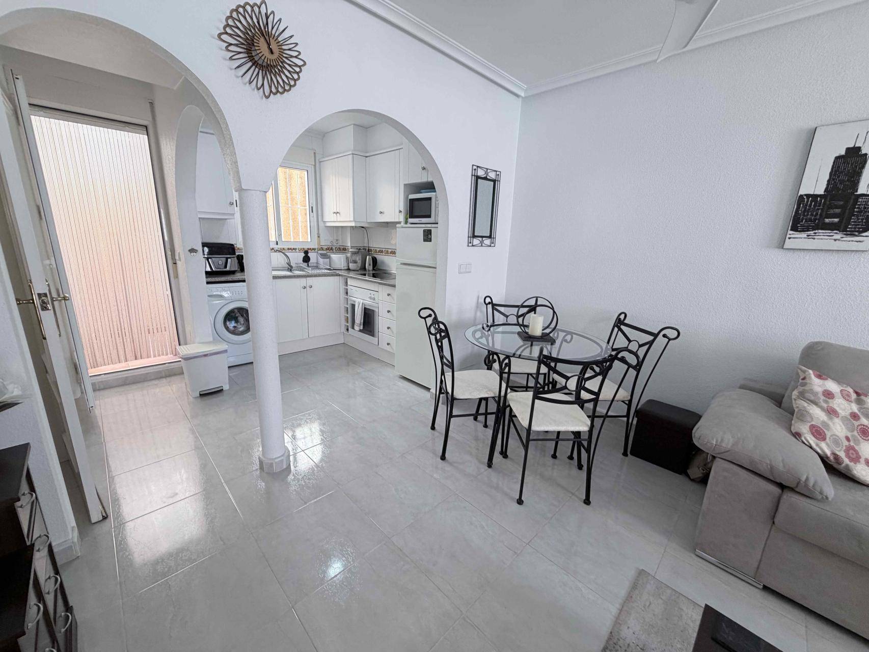 Third bathroom or guest WC in 3-bedroom villa, Los Almendros-La Florida