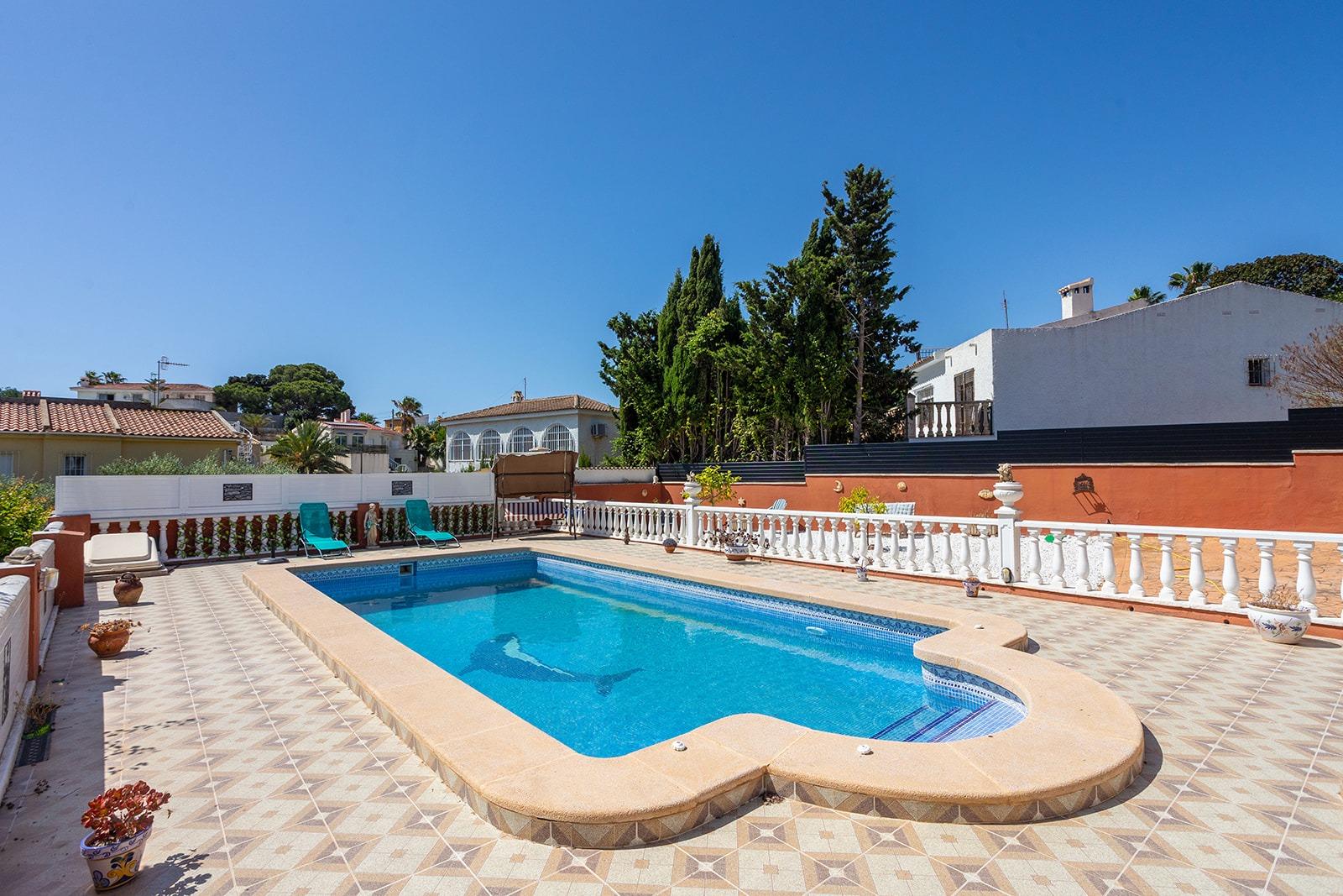 Private pool and outdoor terrace, 4-bedroom villa, Los Balcones, Torrevieja