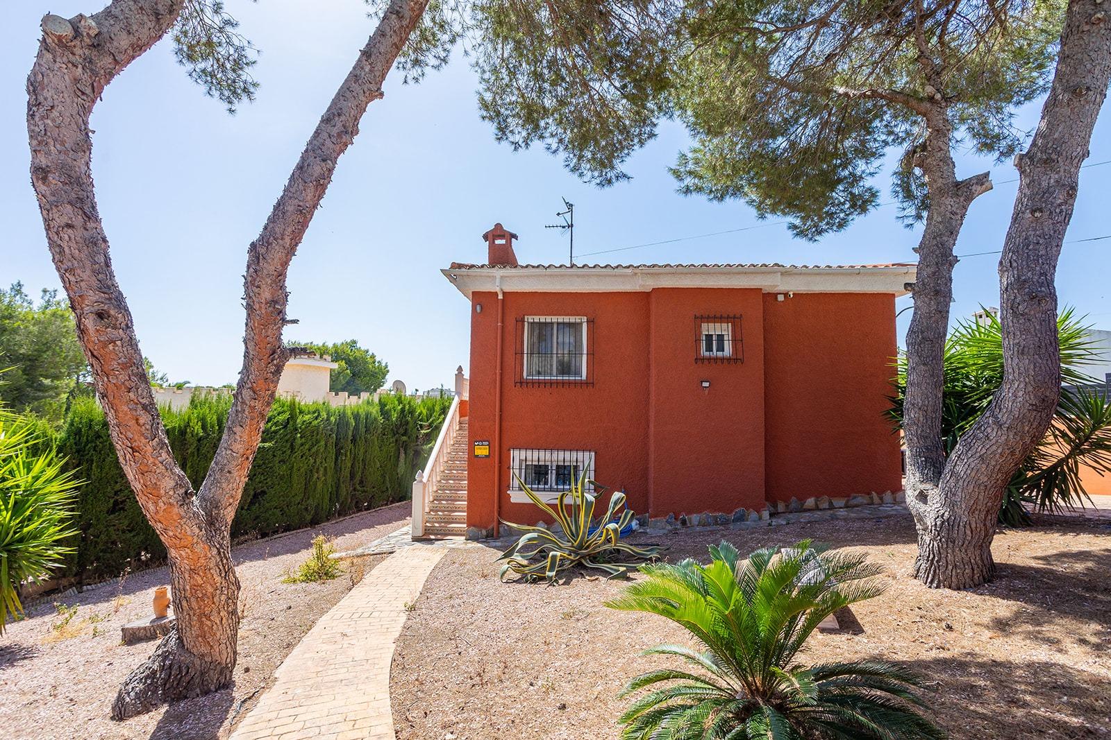 Dining area interior, 4-bedroom villa, Los Balcones, Torrevieja