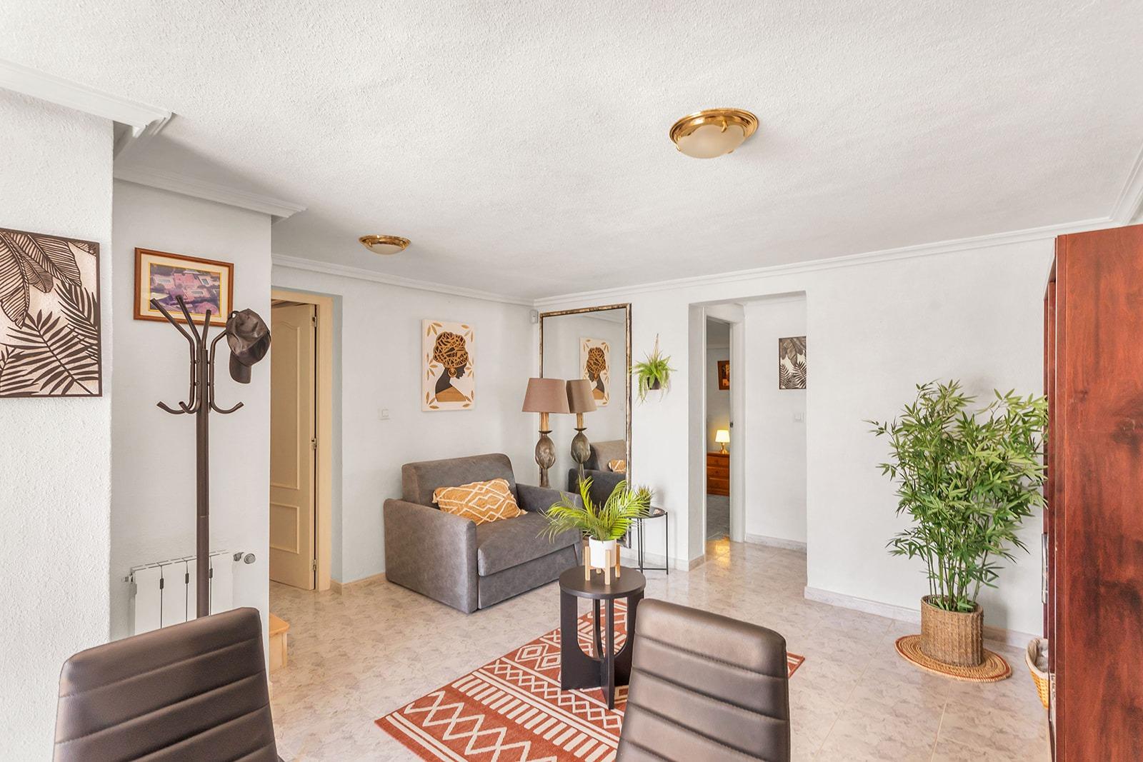 Kitchen interior with fitted units, 4-bedroom villa, Los Balcones, Torrevieja