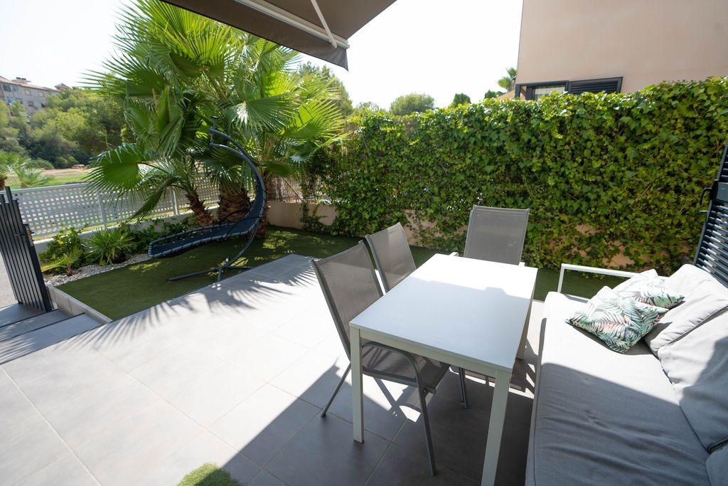Full exterior view of penthouse building in Rocío del Mar, Orihuela Costa