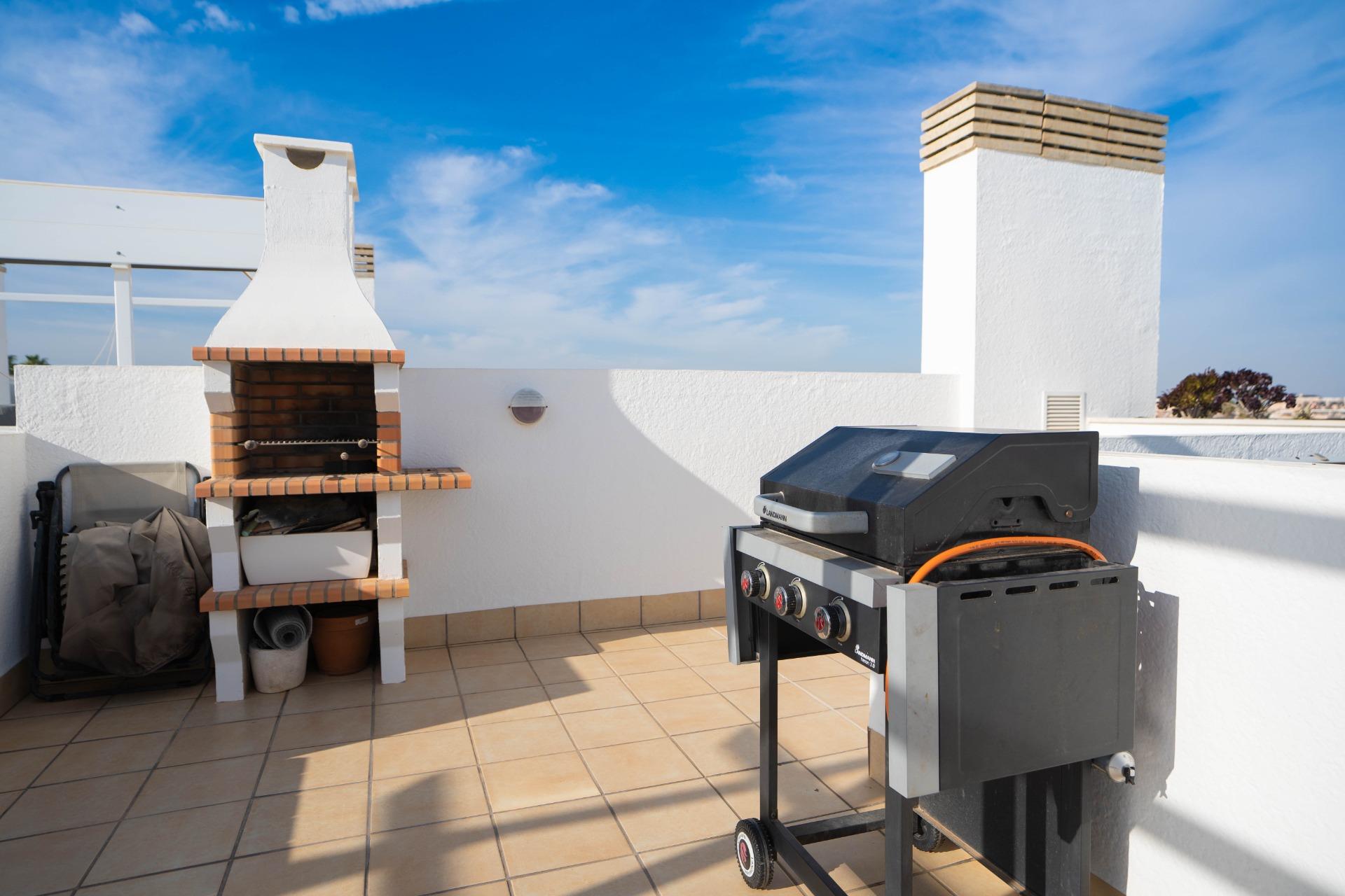 Bathroom with shower in 2-bedroom penthouse, Rocío del Mar, Orihuela Costa
