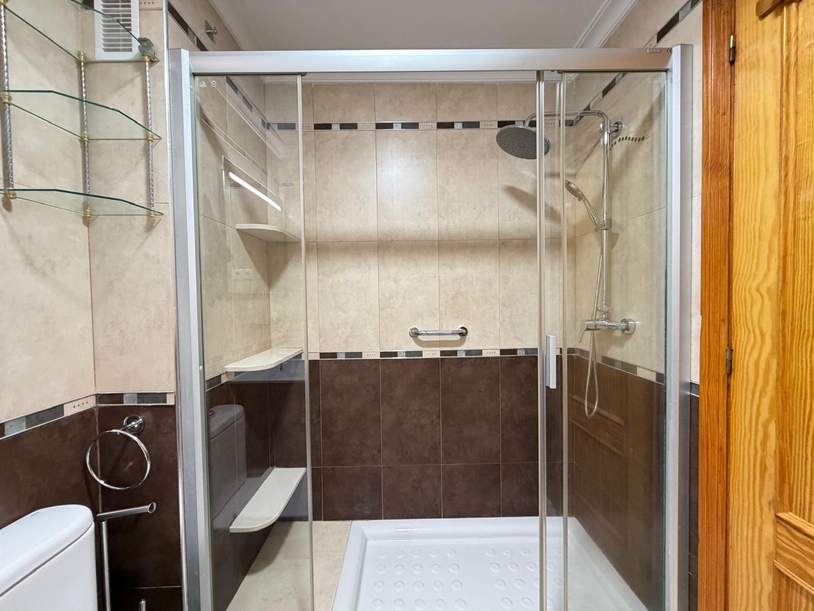 Third bedroom layout and storage, 3-bedroom apartment, Playa del Cura