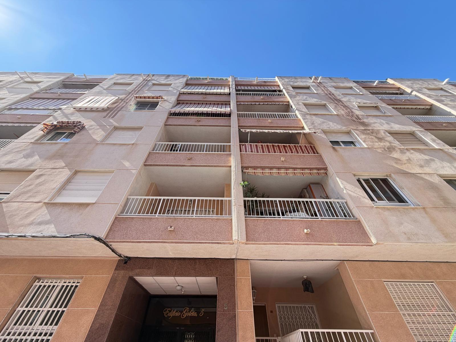 Kitchen overhead lighting and units, 3-bedroom apartment, Playa del Cura